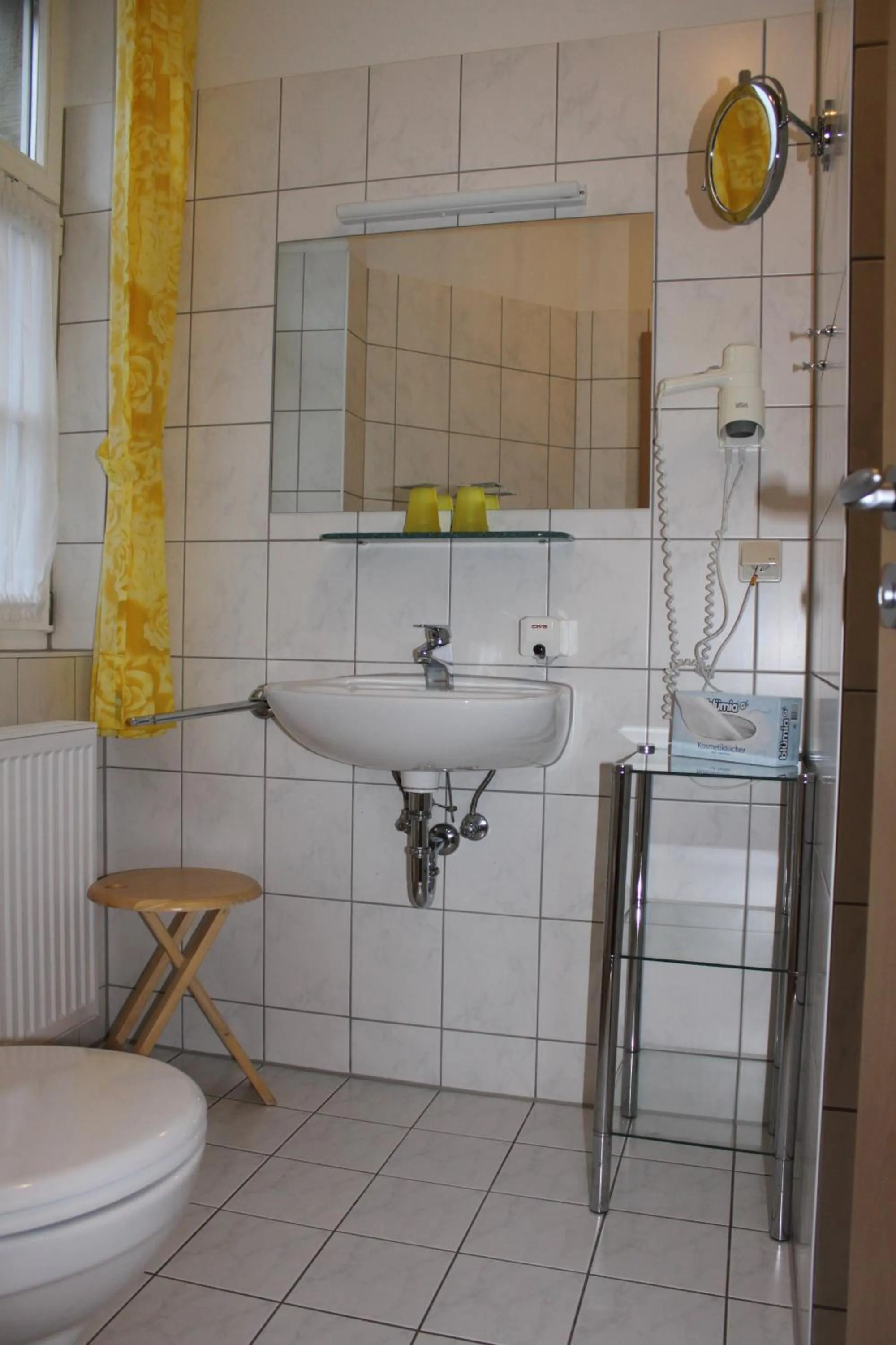 Bathroom in Landgasthof Neue Schänke