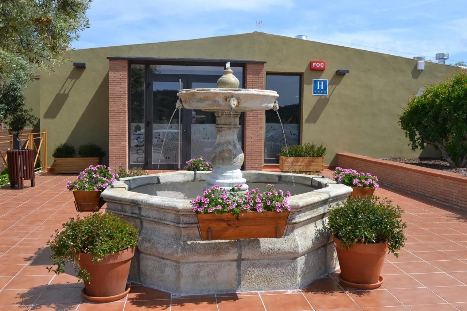 Facade/entrance in Hotel Vilar Riu de Baix