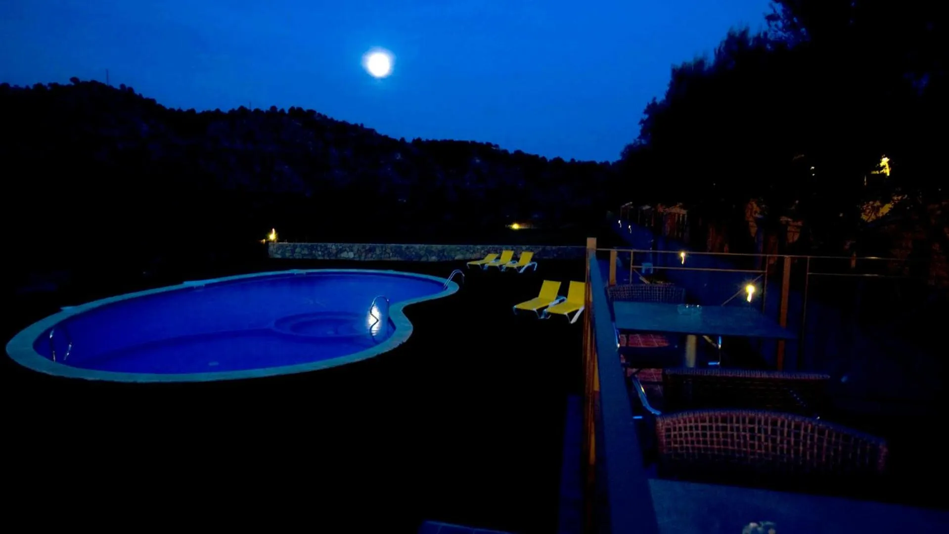 Night in Hotel Vilar Riu de Baix