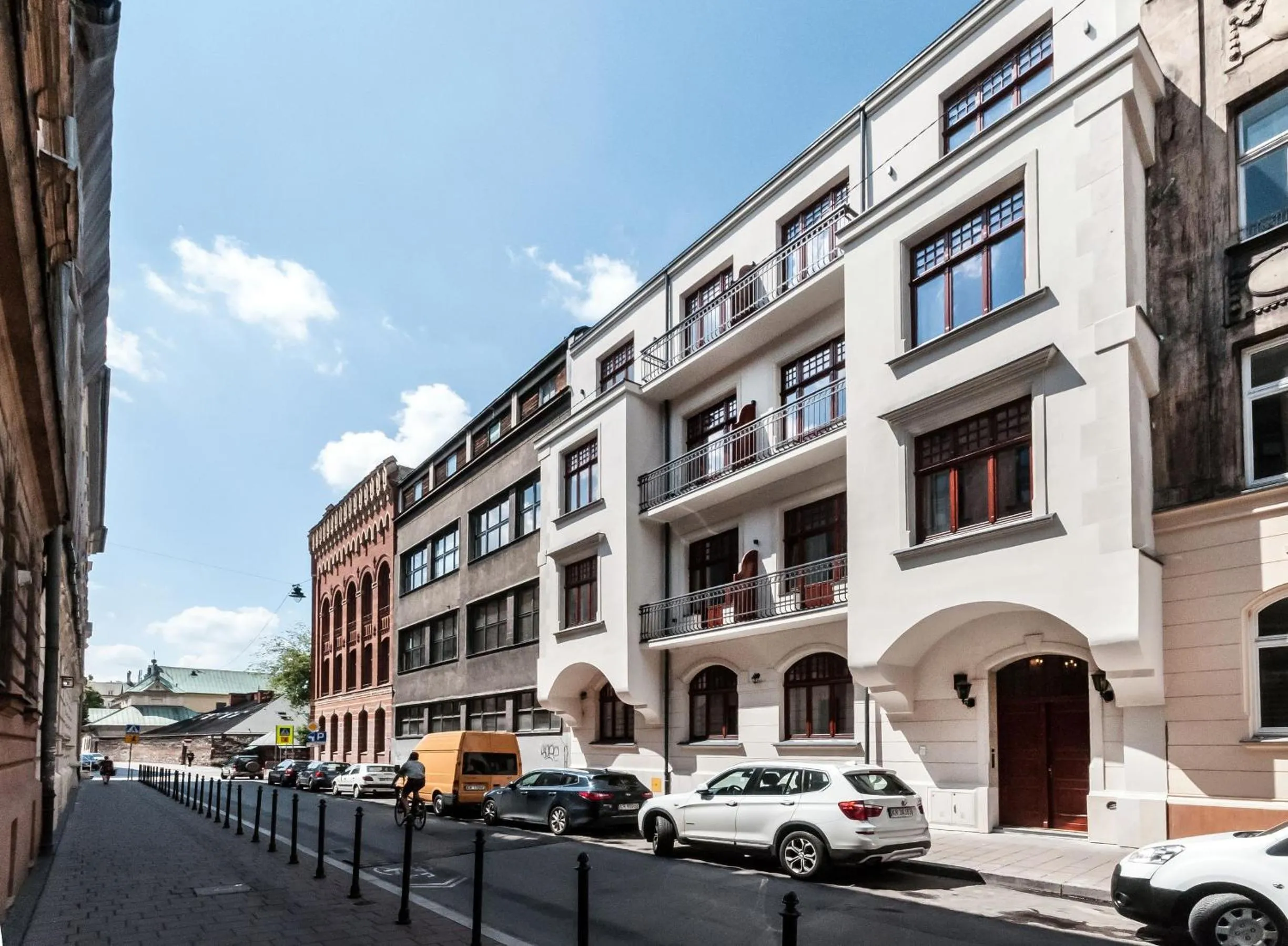 Facade/entrance in Apartamenty L5