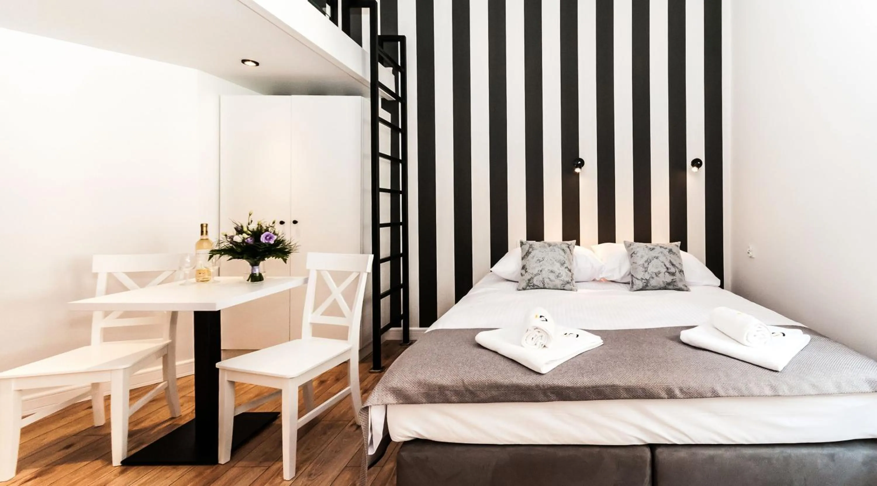 Photo of the whole room, Bed in Apartamenty L5