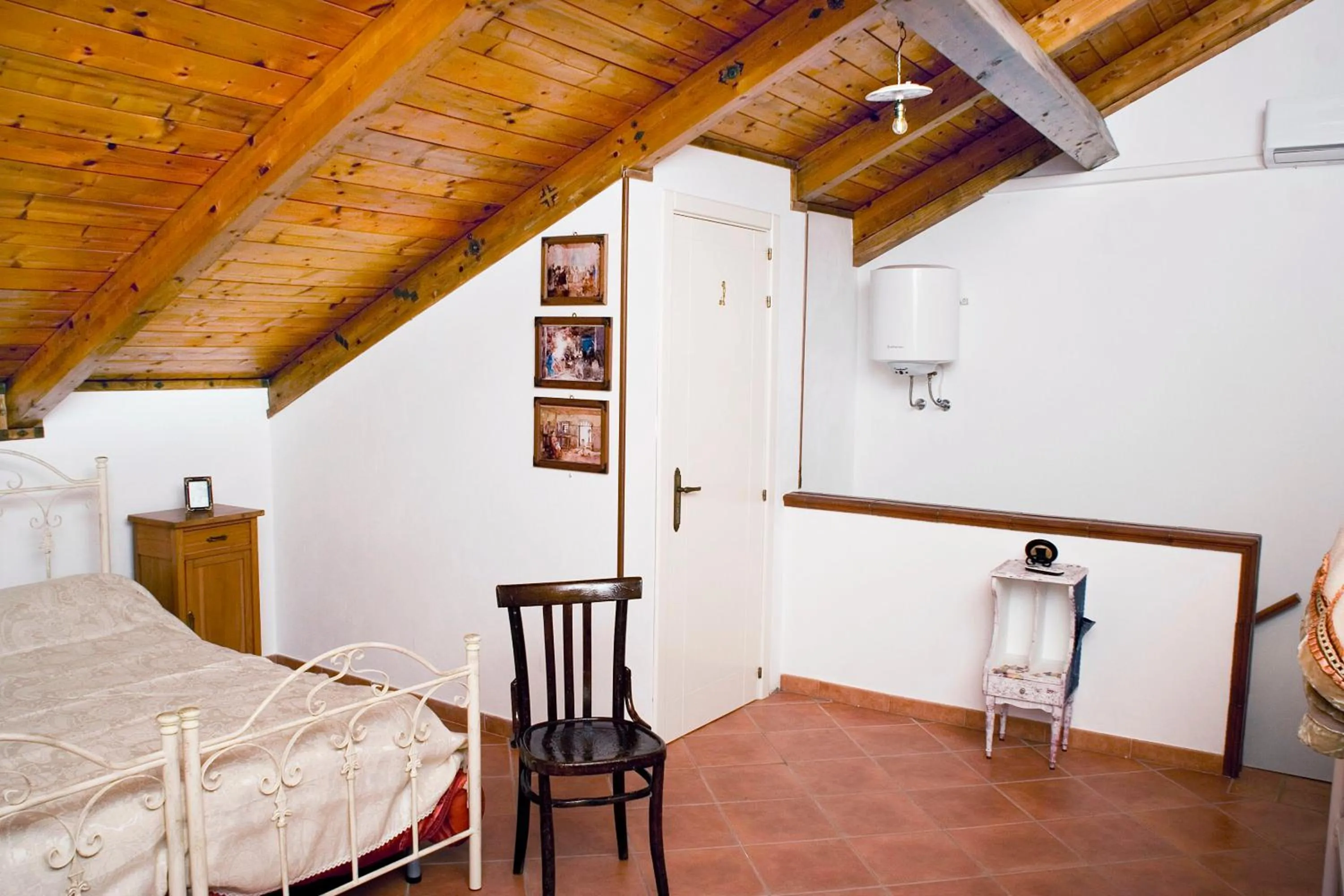 Bedroom, Bed in La Luna nel Pozzo
