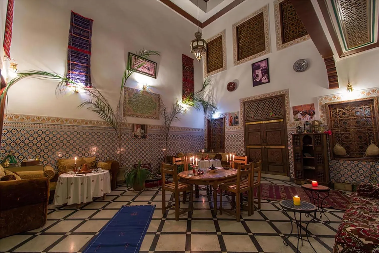 Restaurant/places to eat in Dar Ahl Tadla