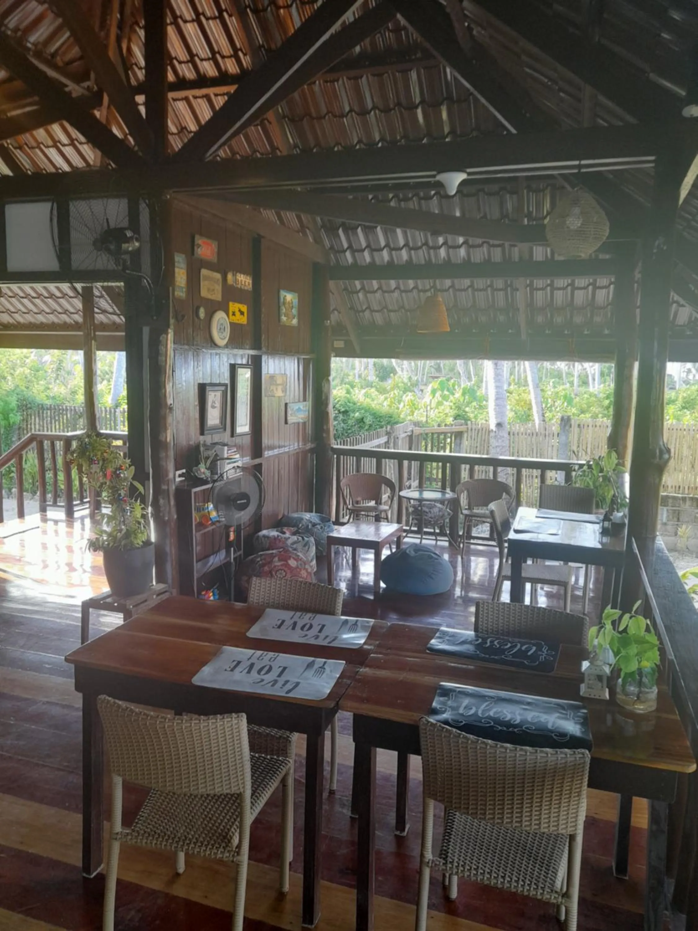 Restaurant/places to eat in DaRosa Del Mar