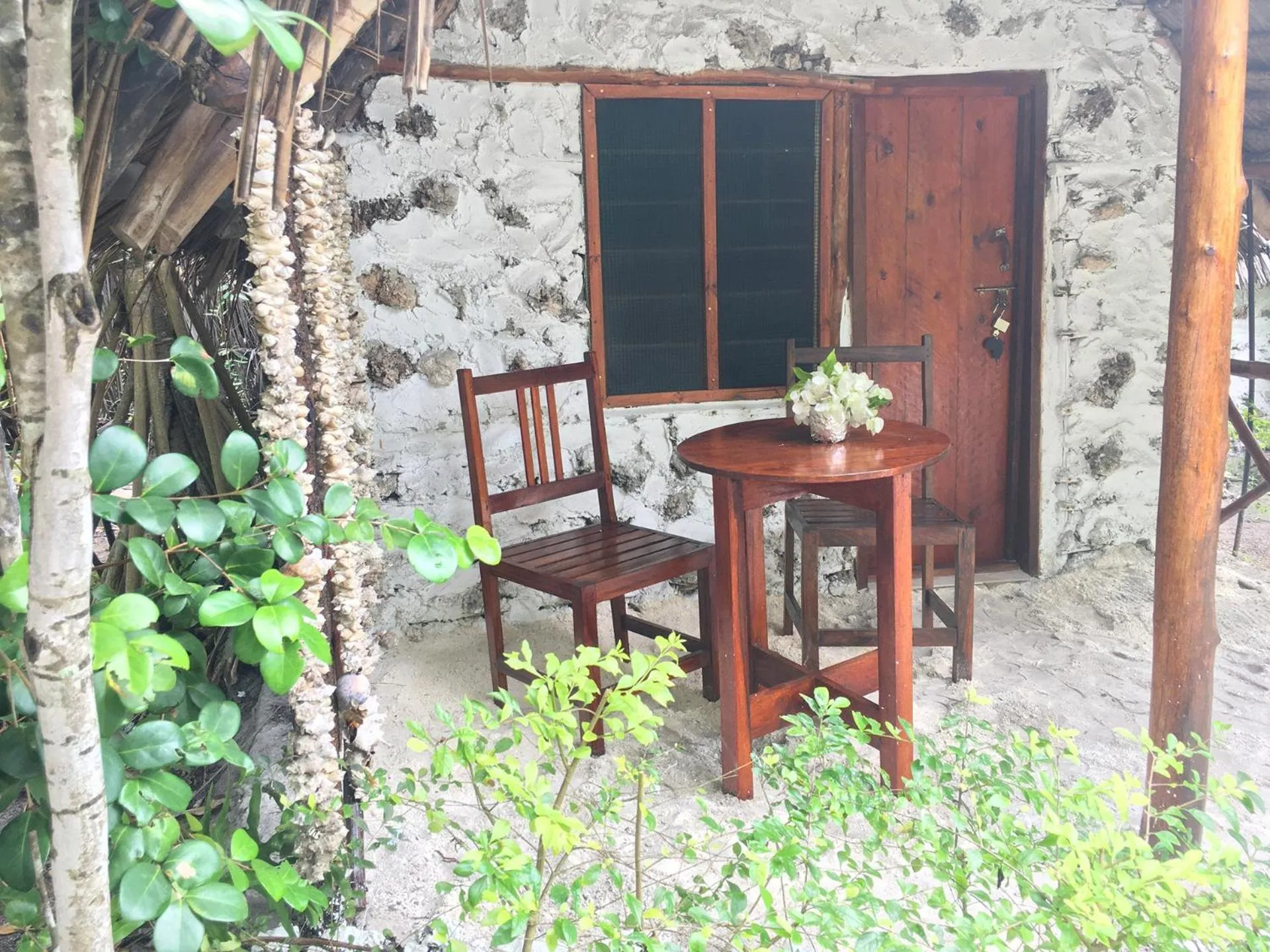 Facade/entrance in Mount Zion Lodge