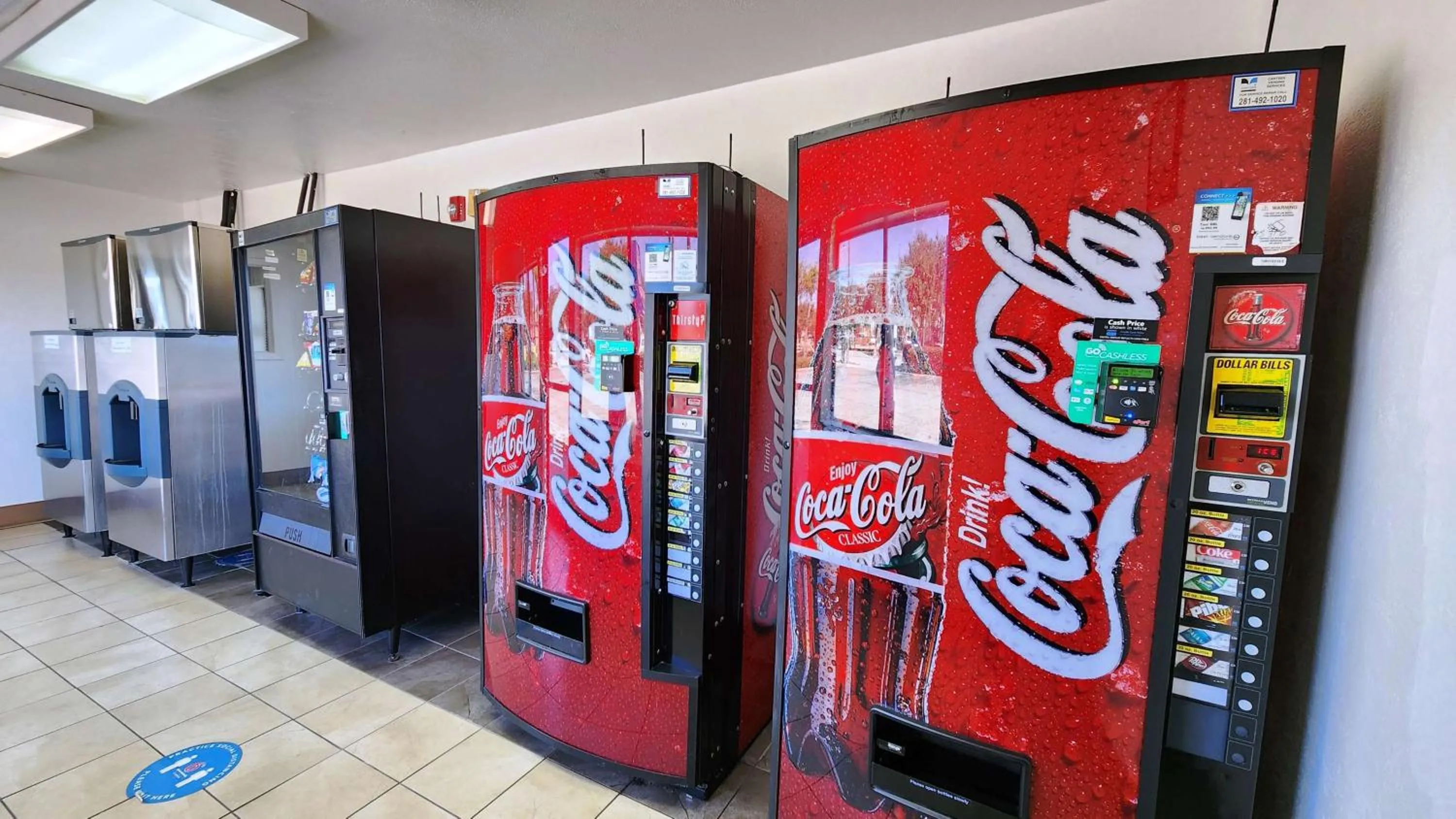 Property building in Motel 6-Webster, TX - Houston - Nasa Lake