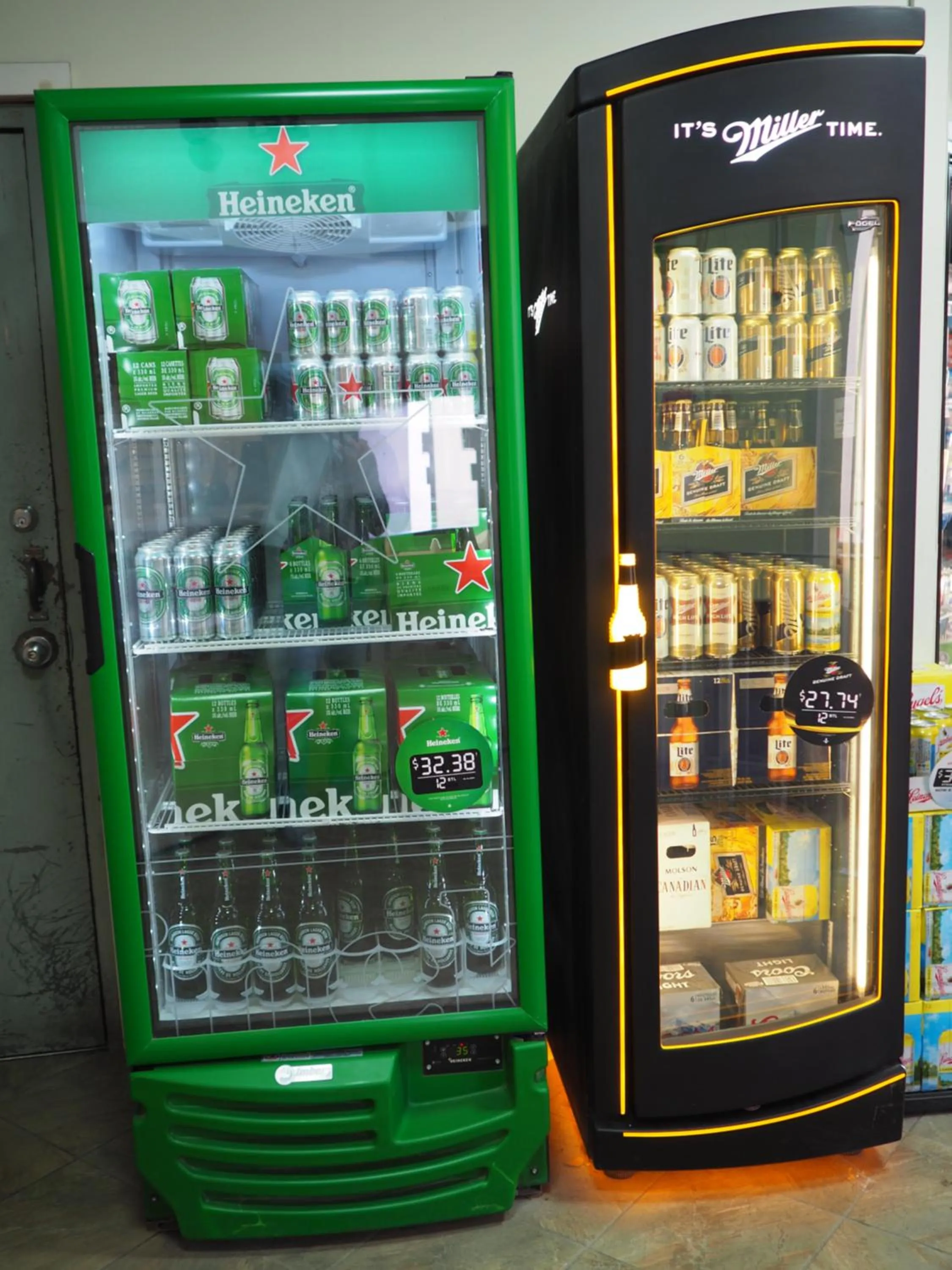 Lounge or bar in The Cavalier Inn