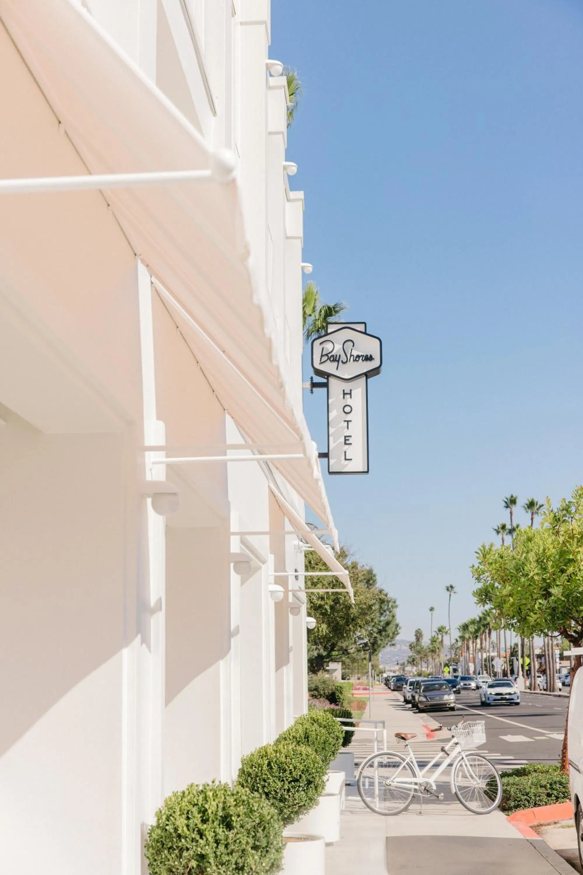 Facade/entrance in Bay Shores Peninsula Hotel