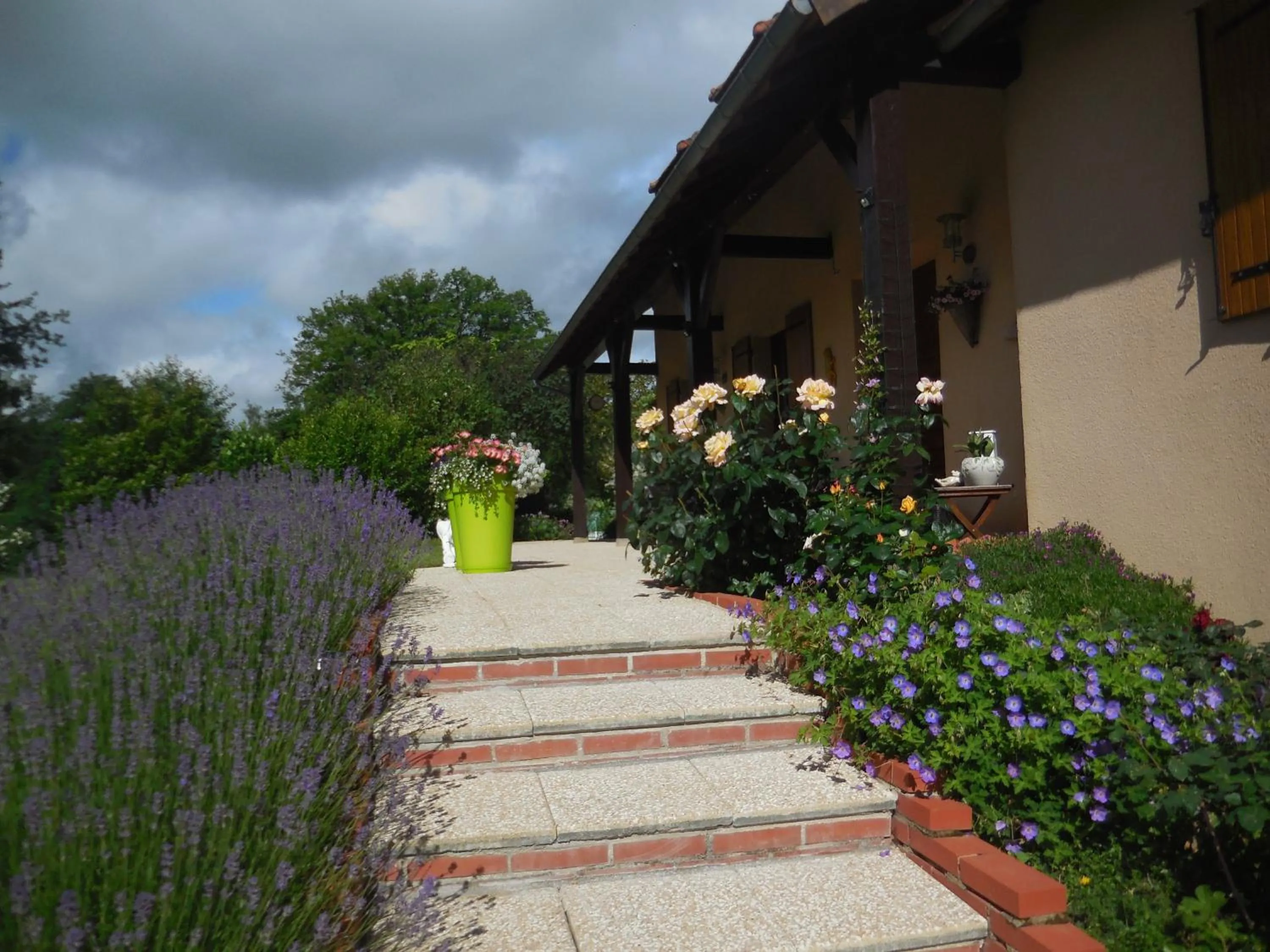 Facade/entrance in Maison Maton