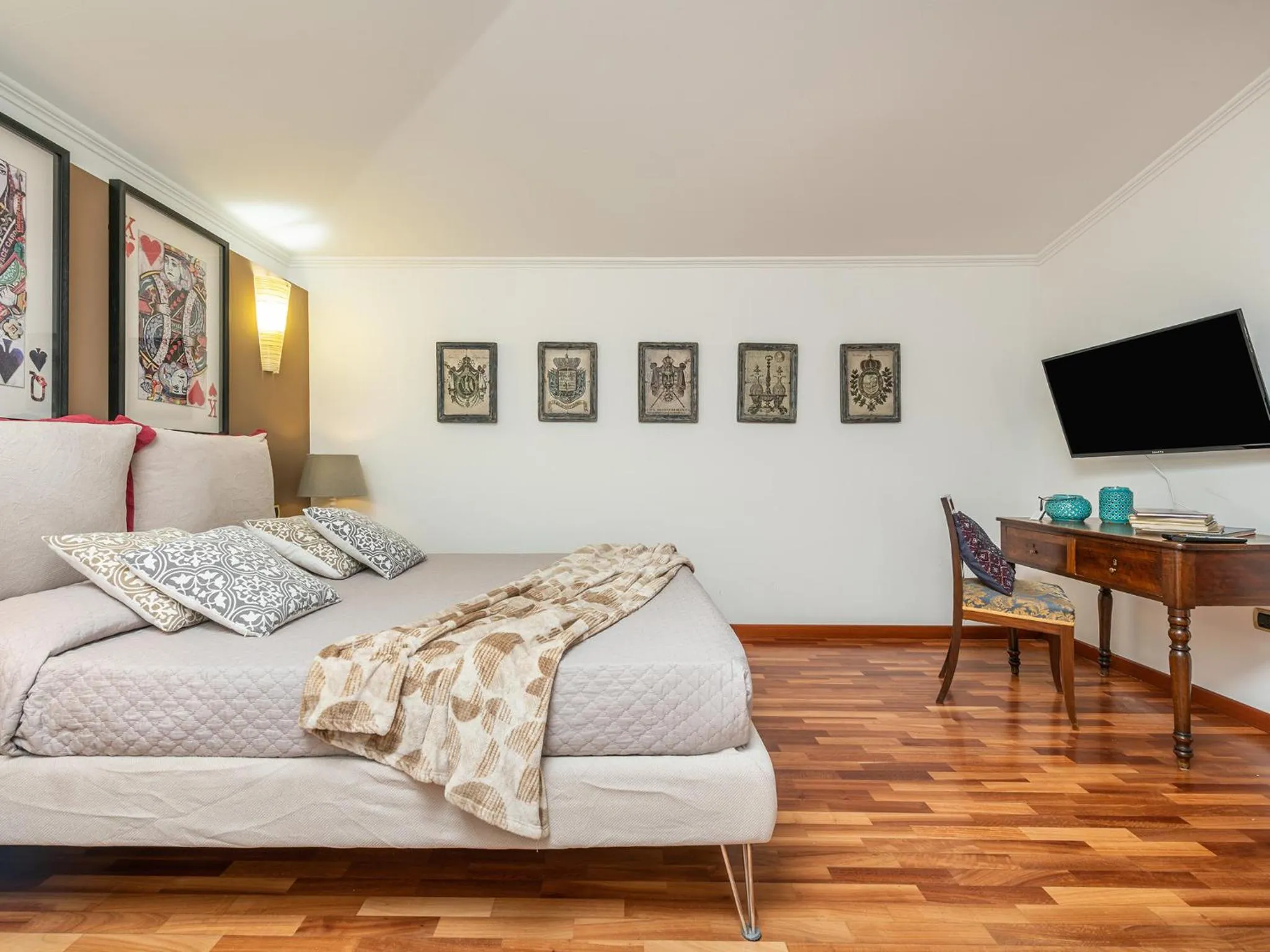 Hot Tub, Bed in Relais La Lanterne