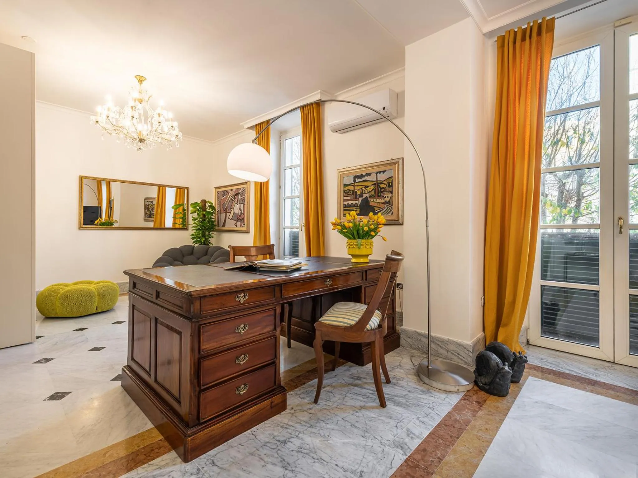 Seating area in Relais La Lanterne