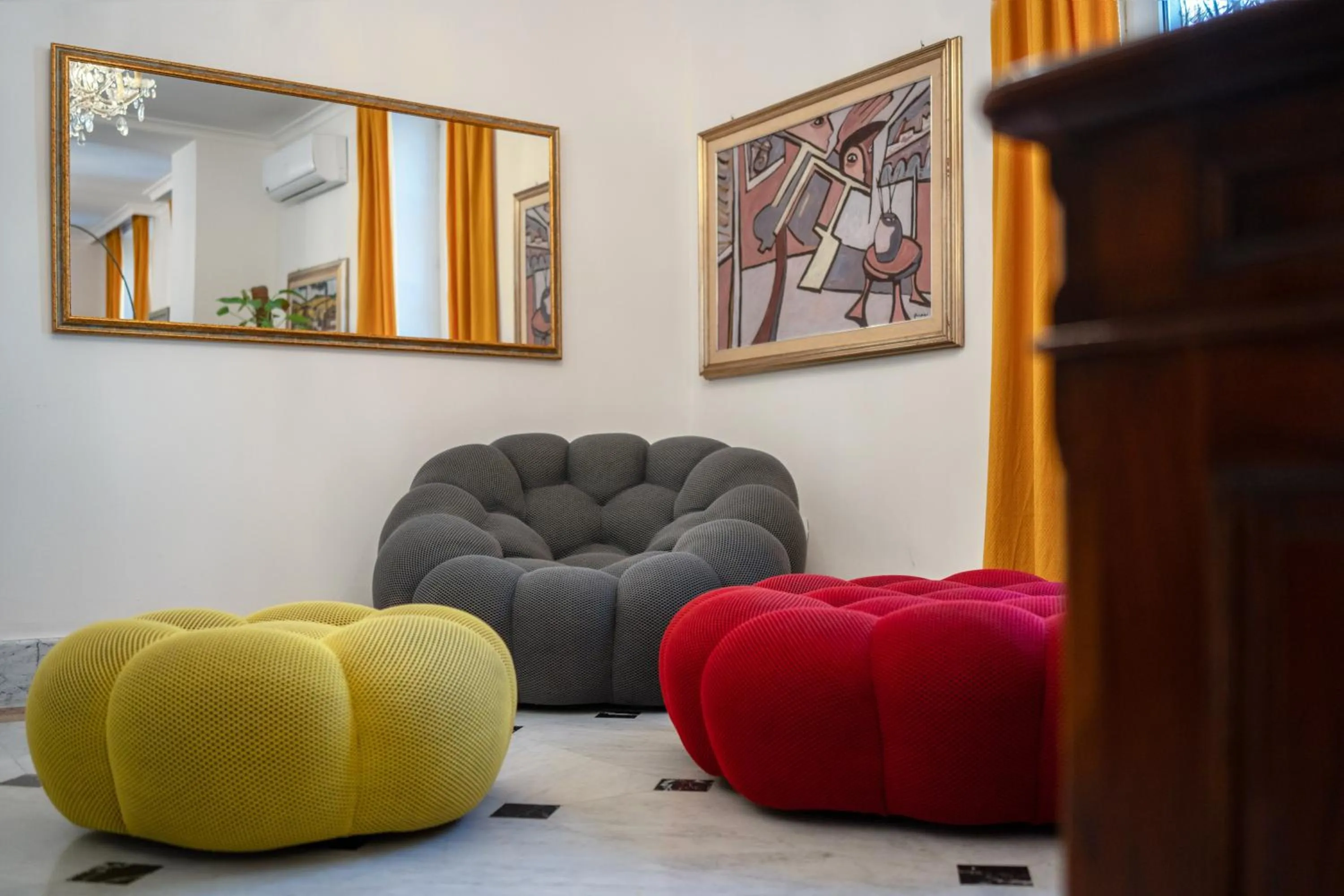 Decorative detail in Relais La Lanterne