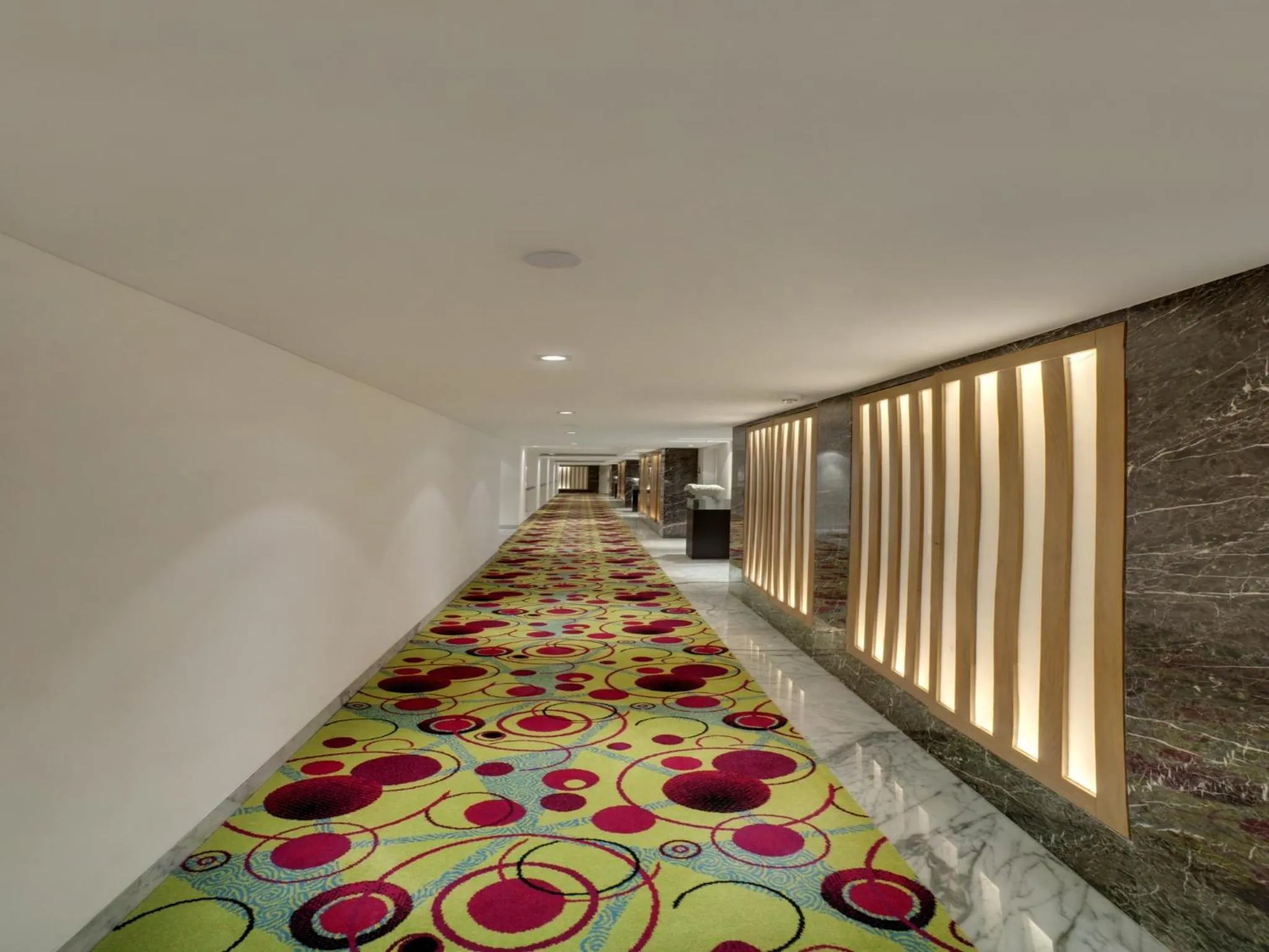 Area and facilities in Orange Megastructure LLP