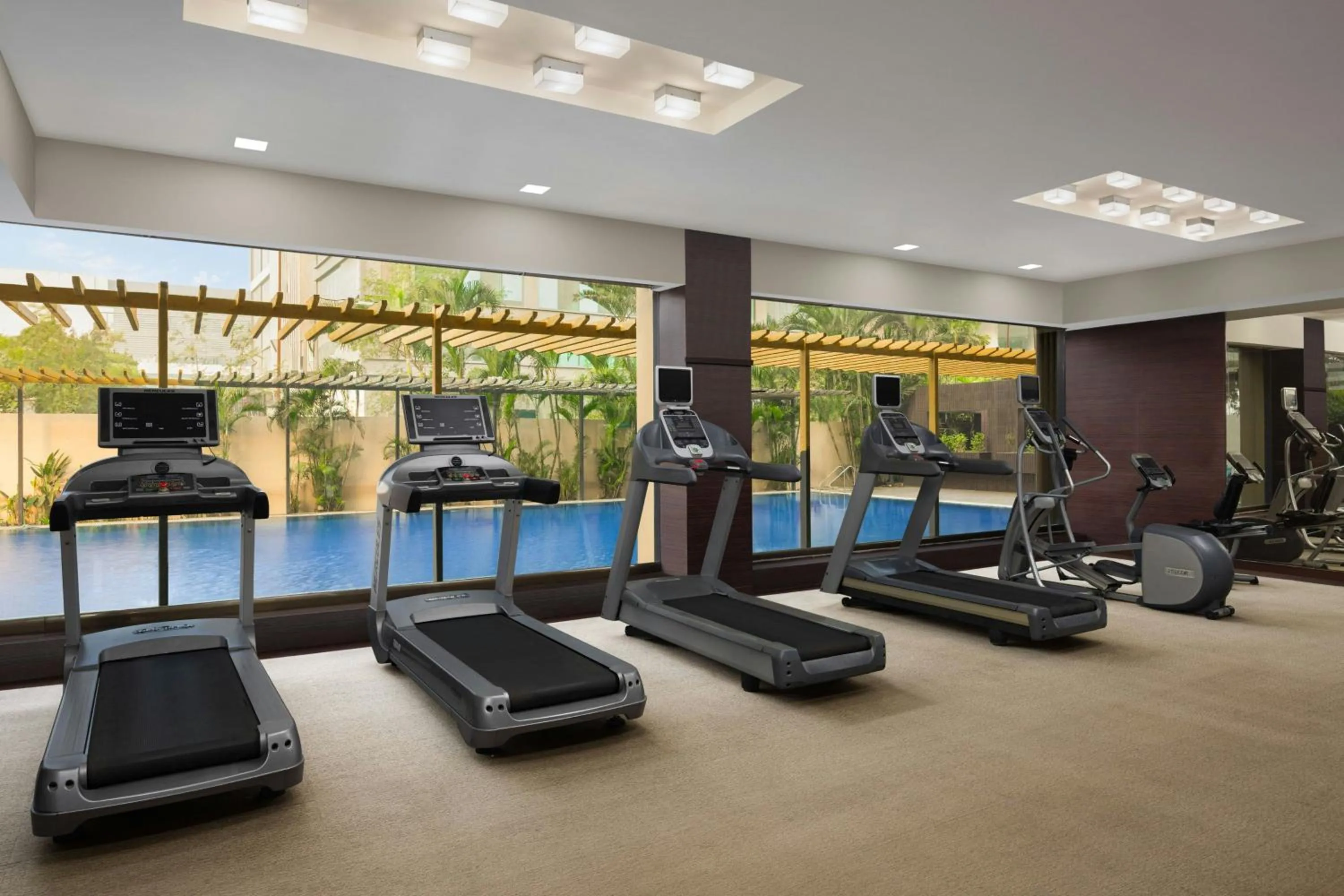 Fitness centre/facilities in Orange Megastructure