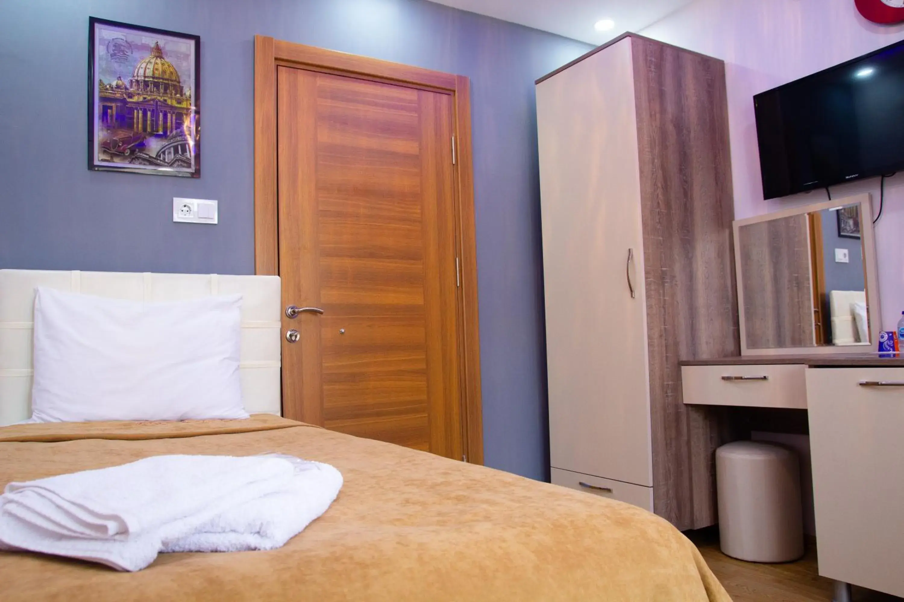 Standard Single Room - single occupancy in Figen Hotel Standard Single Room - single occupancy in Figen Hotel