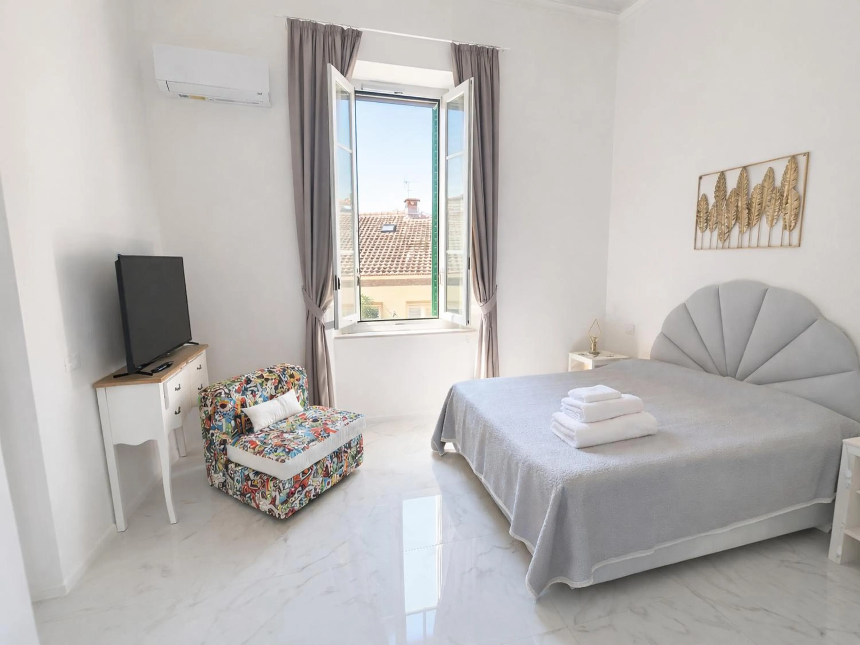 Suite with Terrace - single occupancy in Allegra Viareggio Appartamento & Affittacamere Guest house
