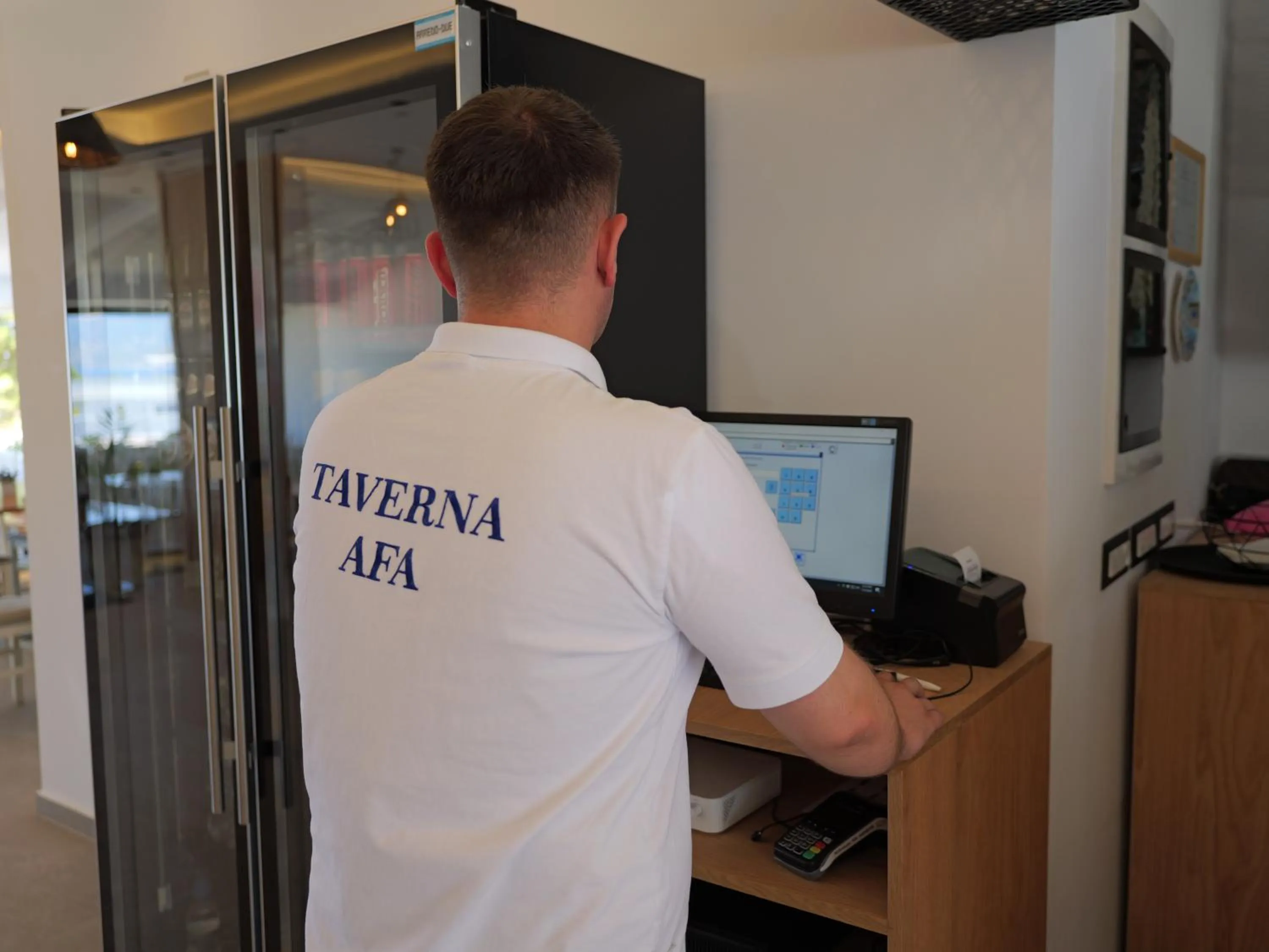 Restaurant/places to eat in Hotel Afa