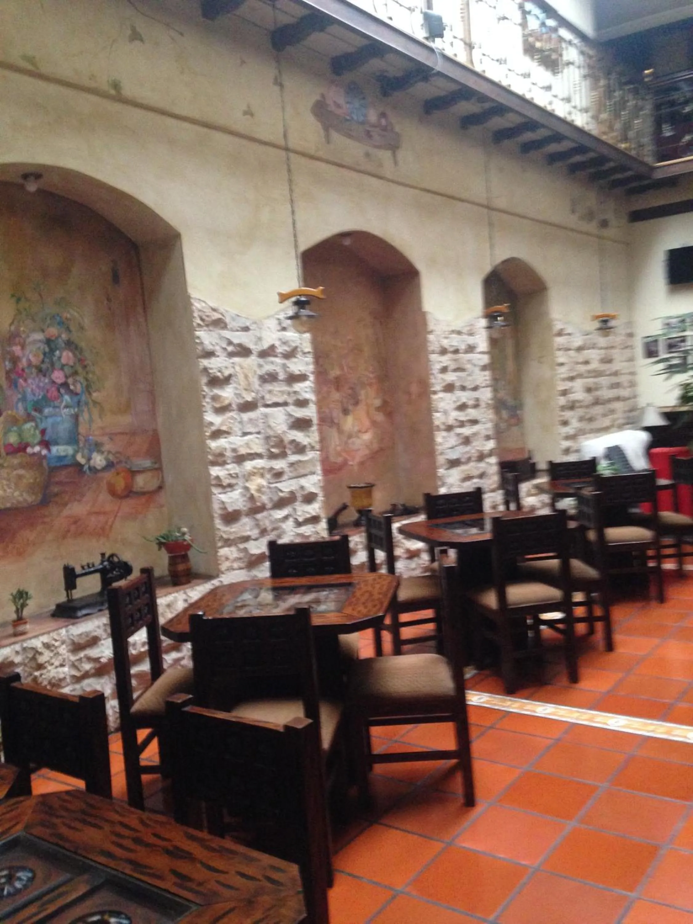 Restaurant/places to eat in La Posada Cuencana Hotel