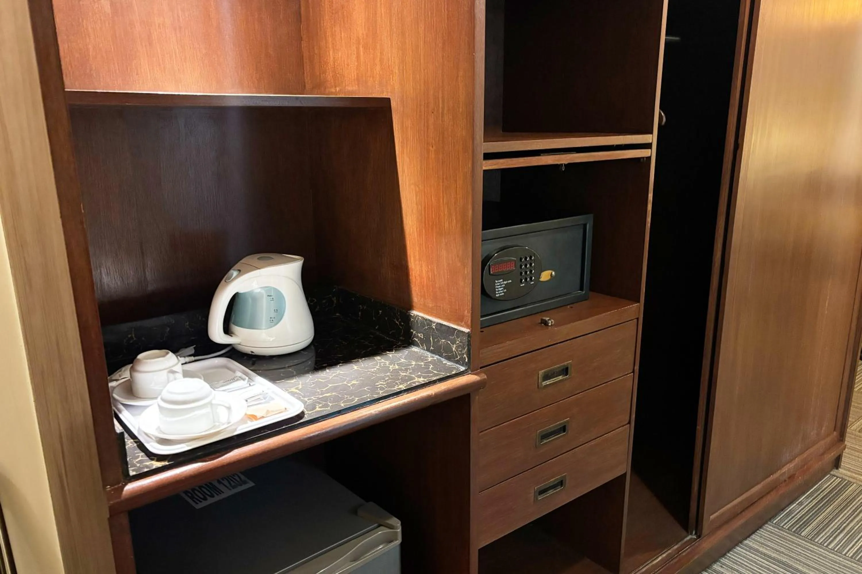 Tiara Oriental Hotel Makati powered by Cocotel