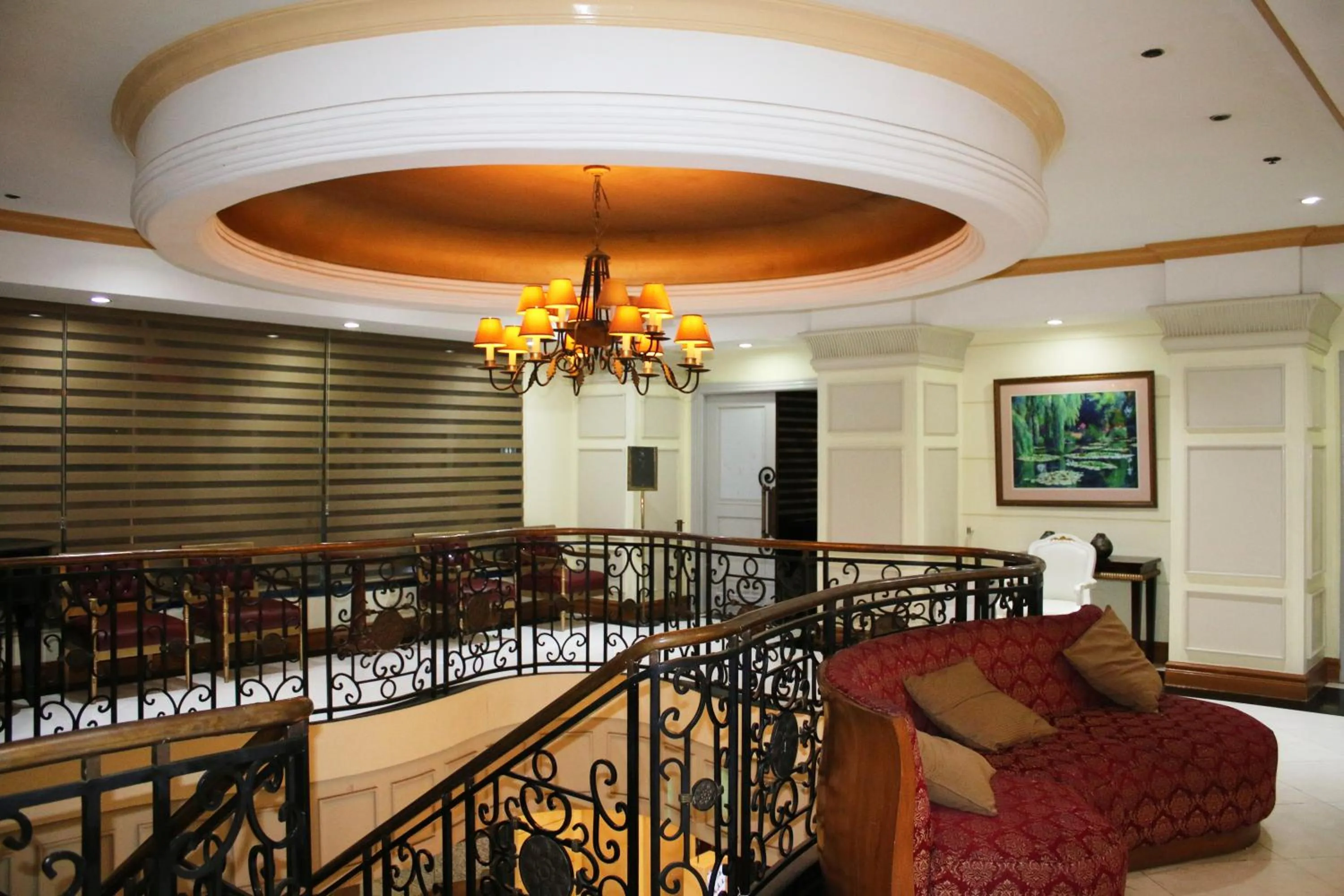 Seating area in Tiara Oriental Hotel Makati powered by Cocotel