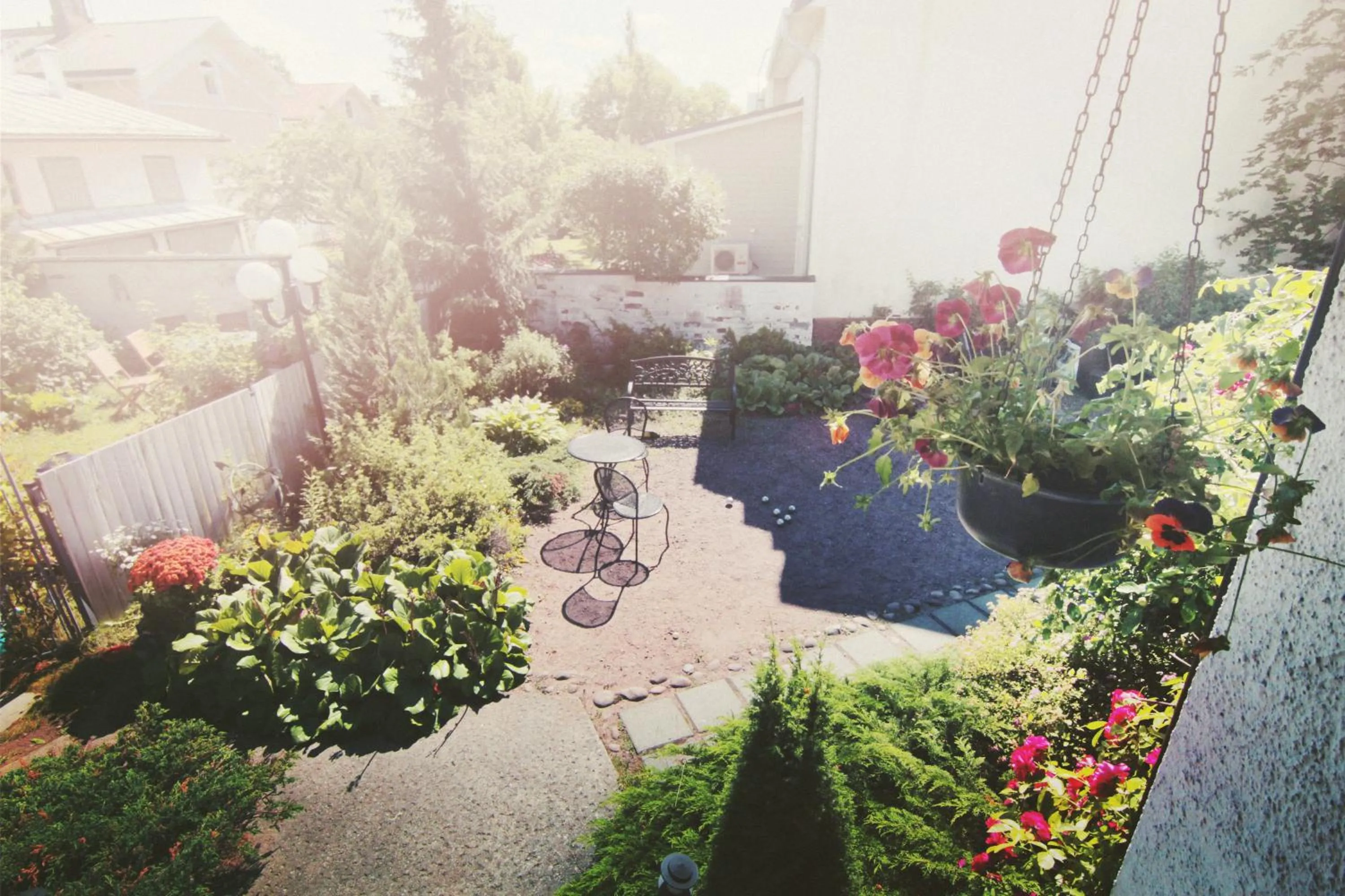Garden in Apartment Hotel Kuukkarin Kortteeri