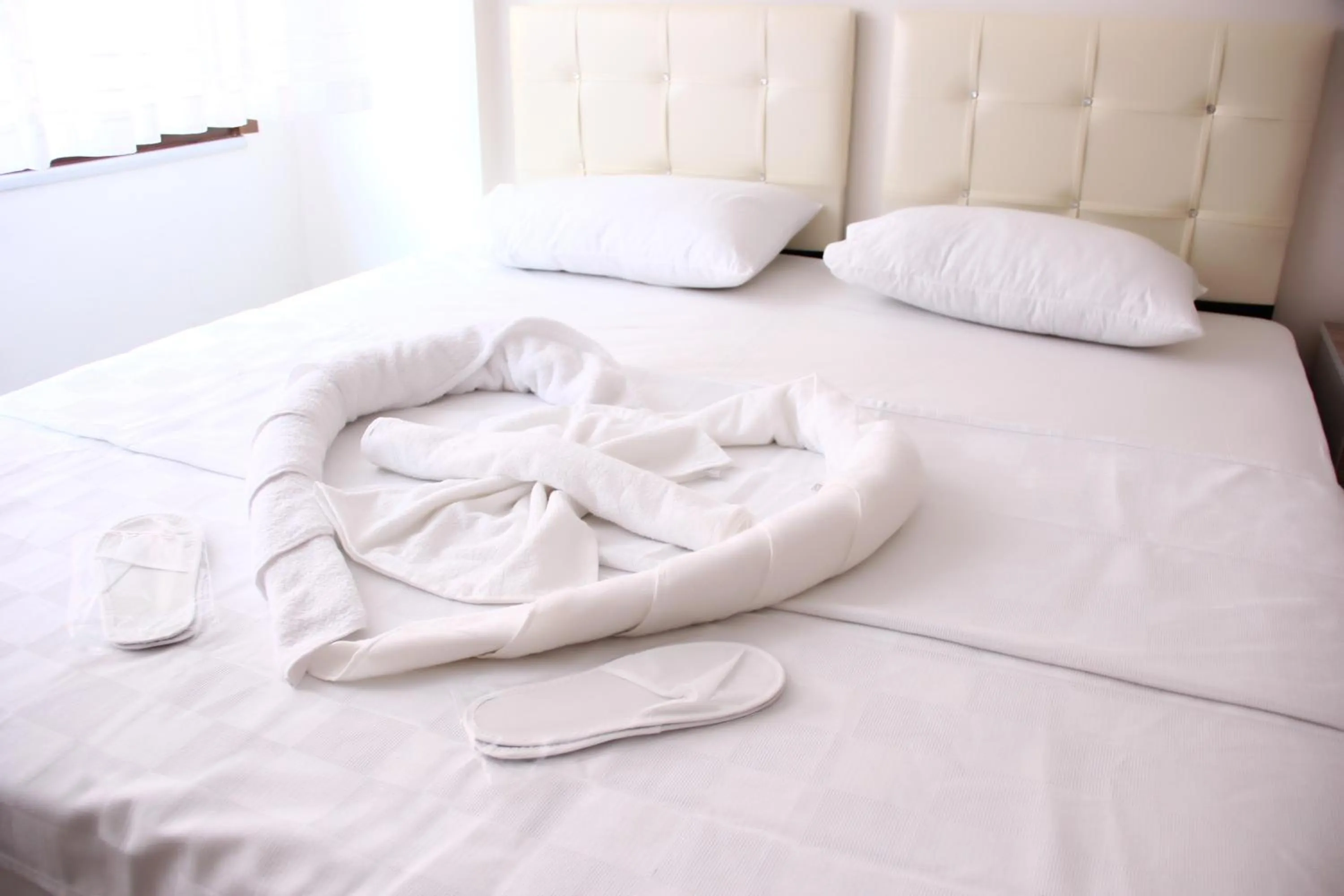 Bed in Marpalace Hotel