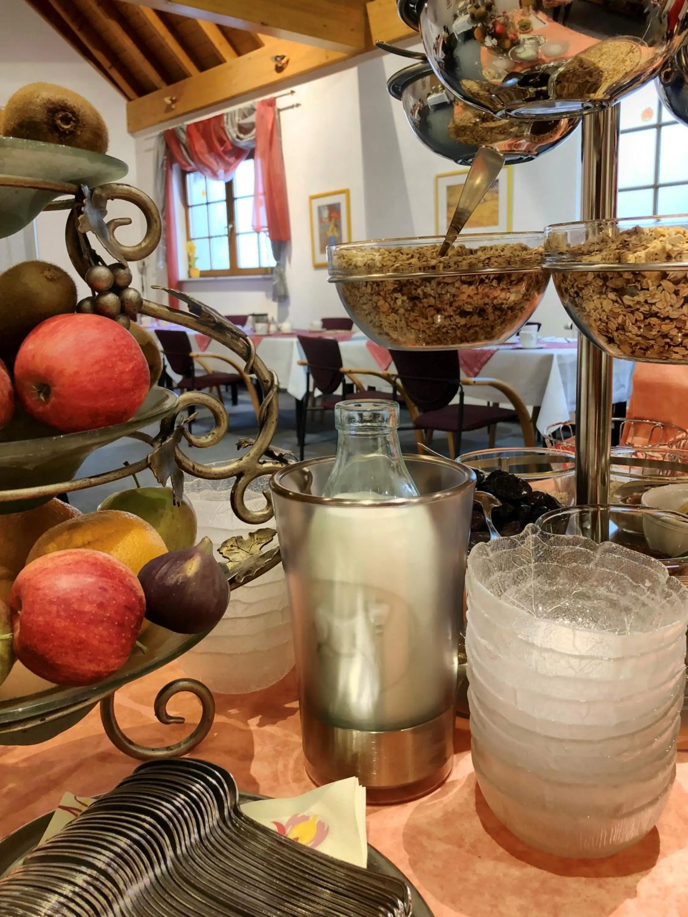 Buffet breakfast in Hotel St.Martiner Castell