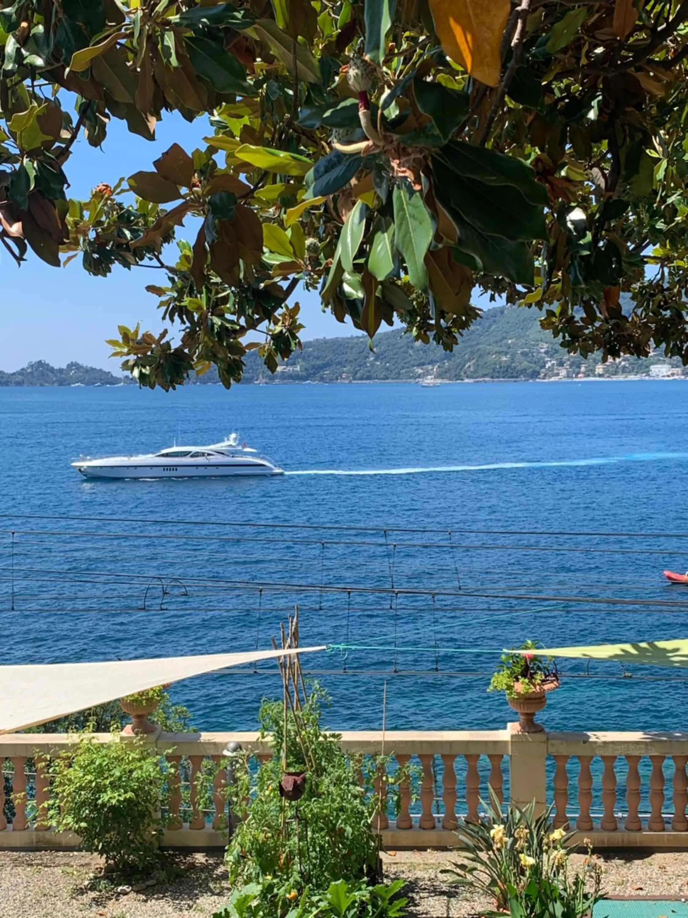 Sea view in B&B Ladidi