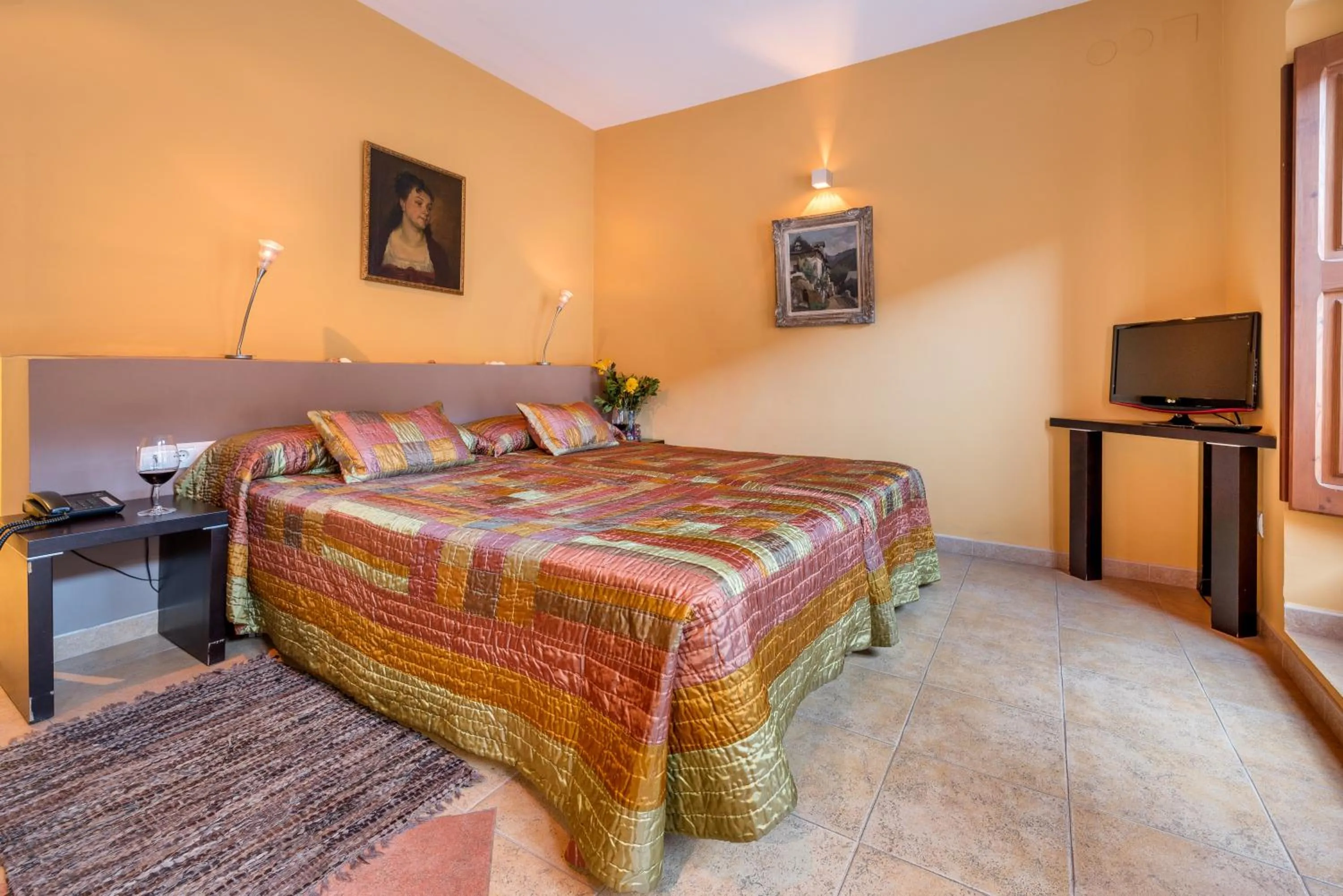 Bed in Hotel Cal Llop