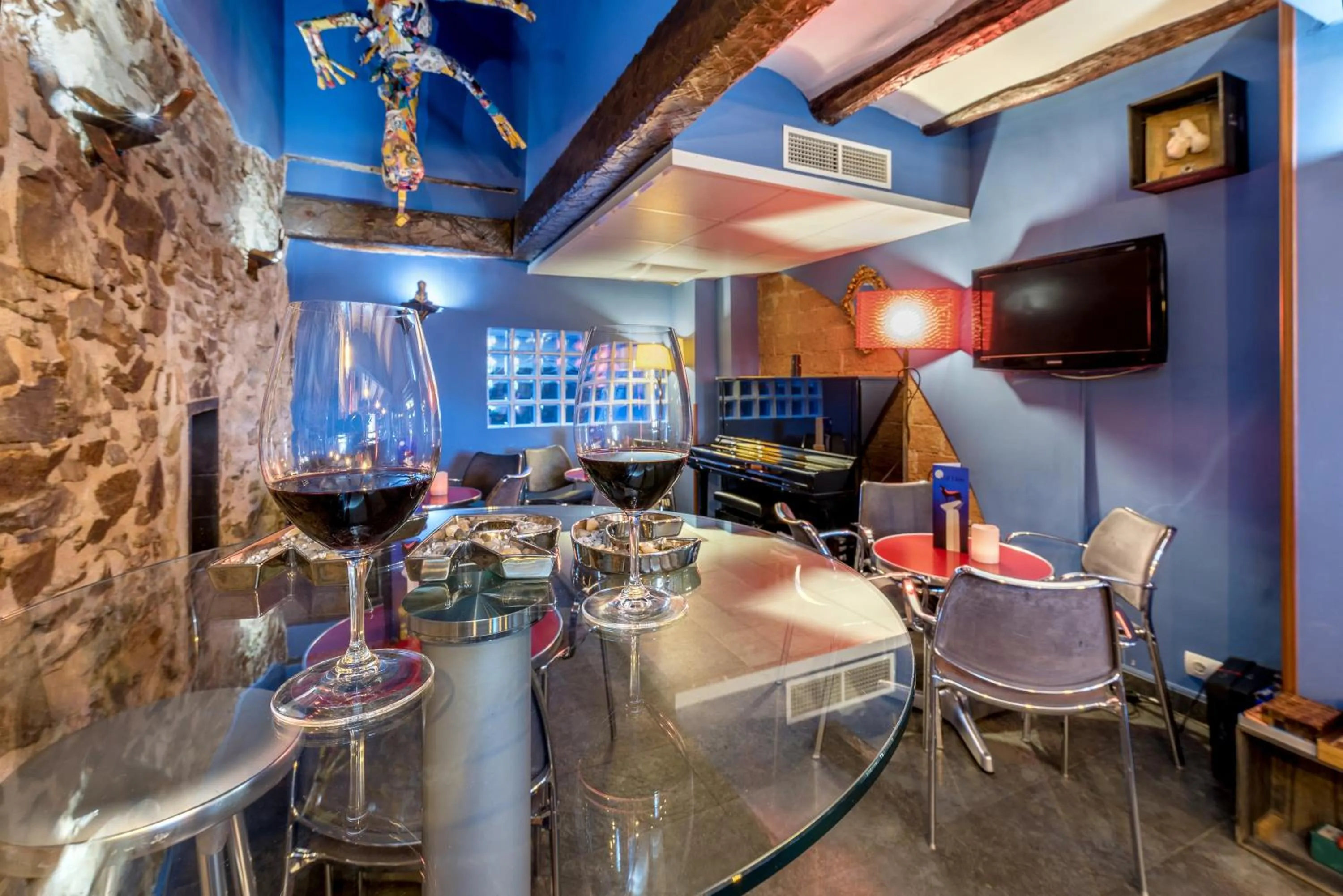 Lounge or bar in Hotel Cal Llop