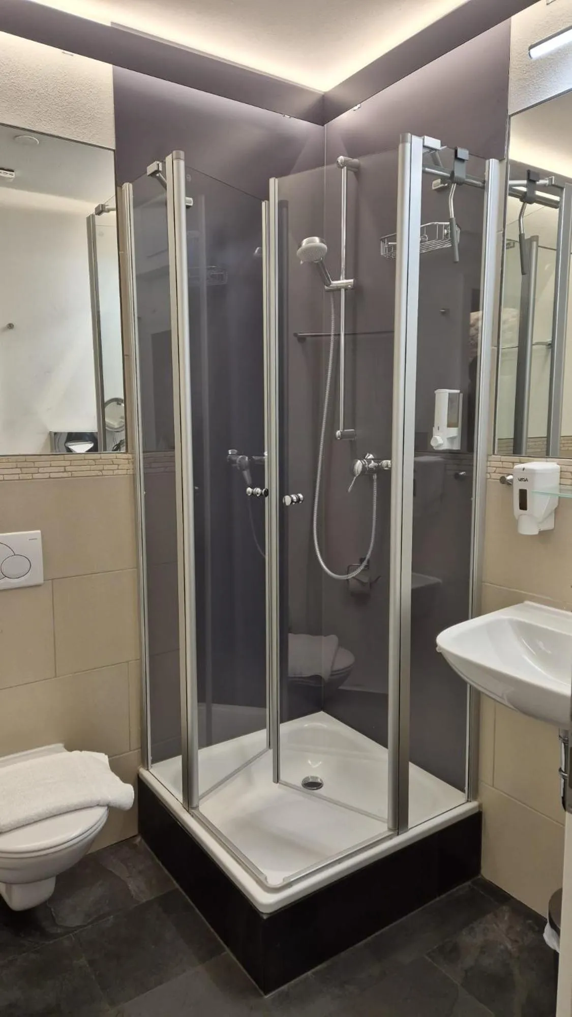 Bathroom in Biohotel Kunstquartier