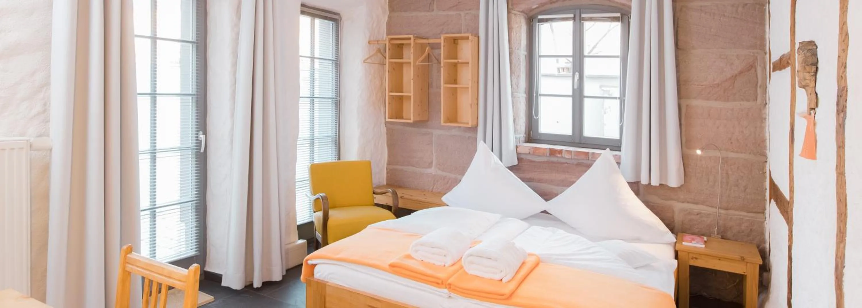 Bed in Biohotel Kunstquartier