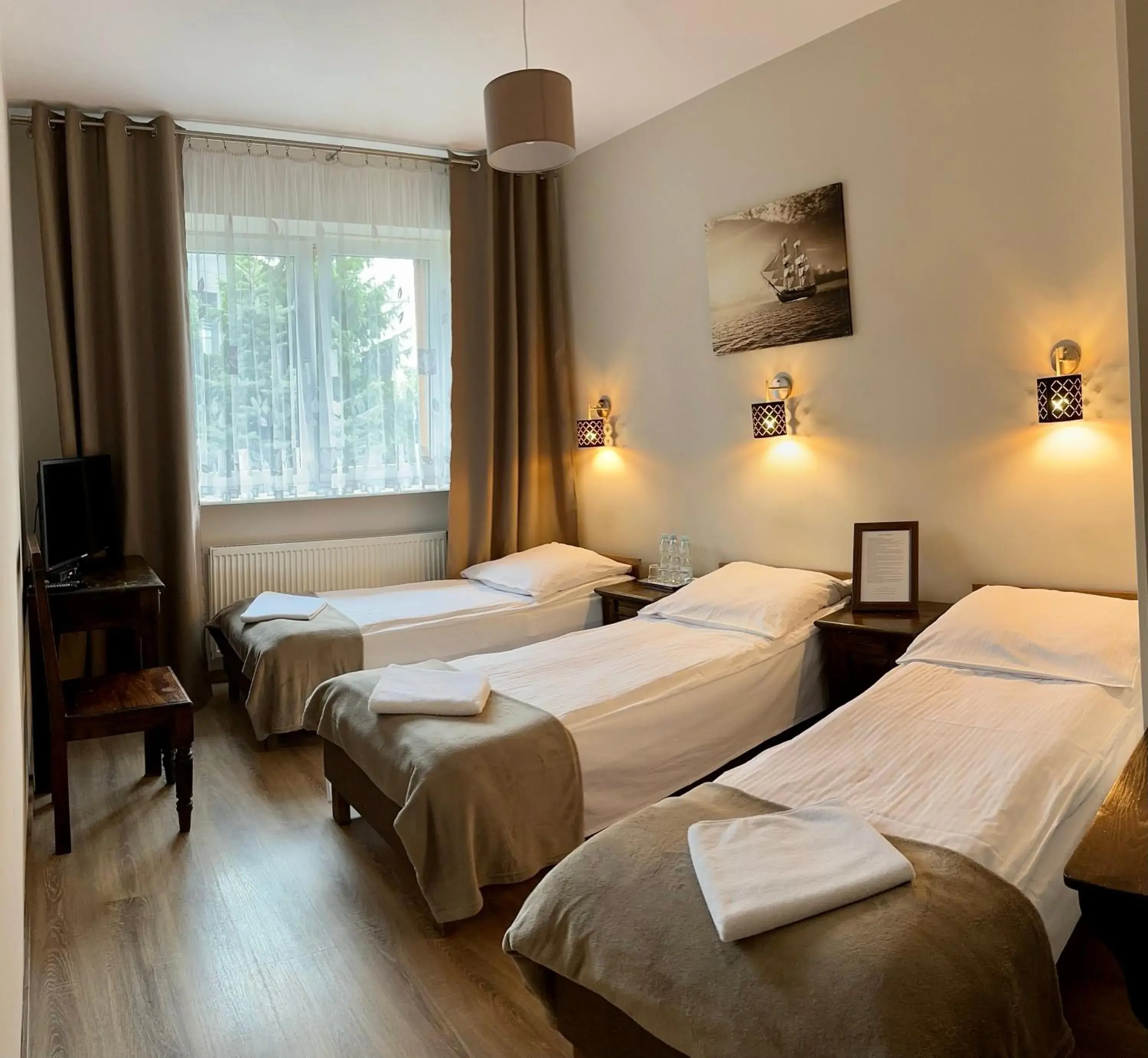 Triple Room in Hotelik Korona Triple Room in Hotelik Korona