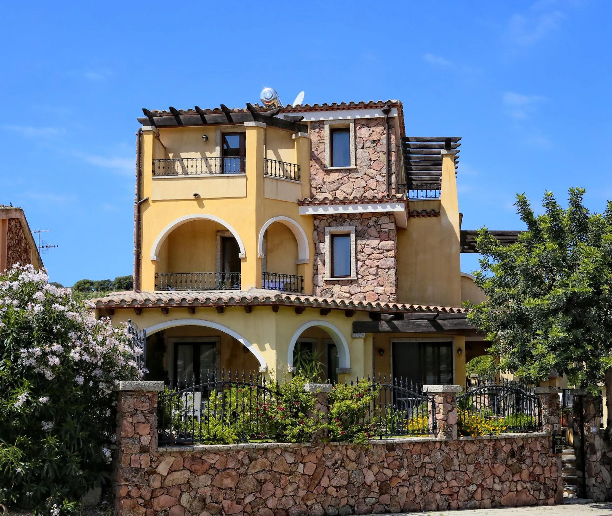 Property building in Hotel Sa Suergia