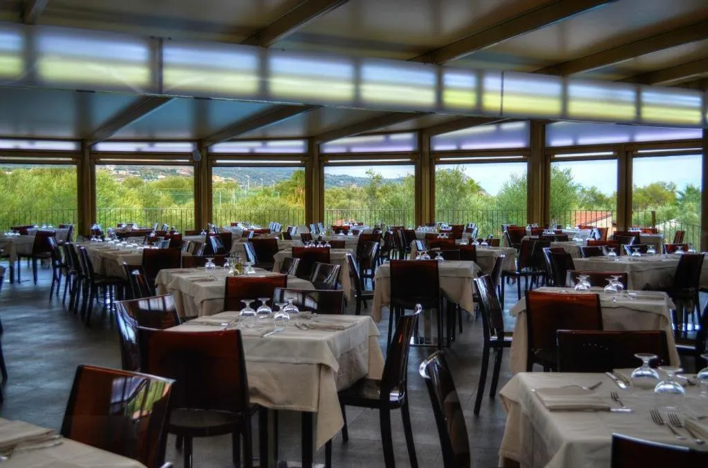 Restaurant/places to eat in Villaggio Blue Marine