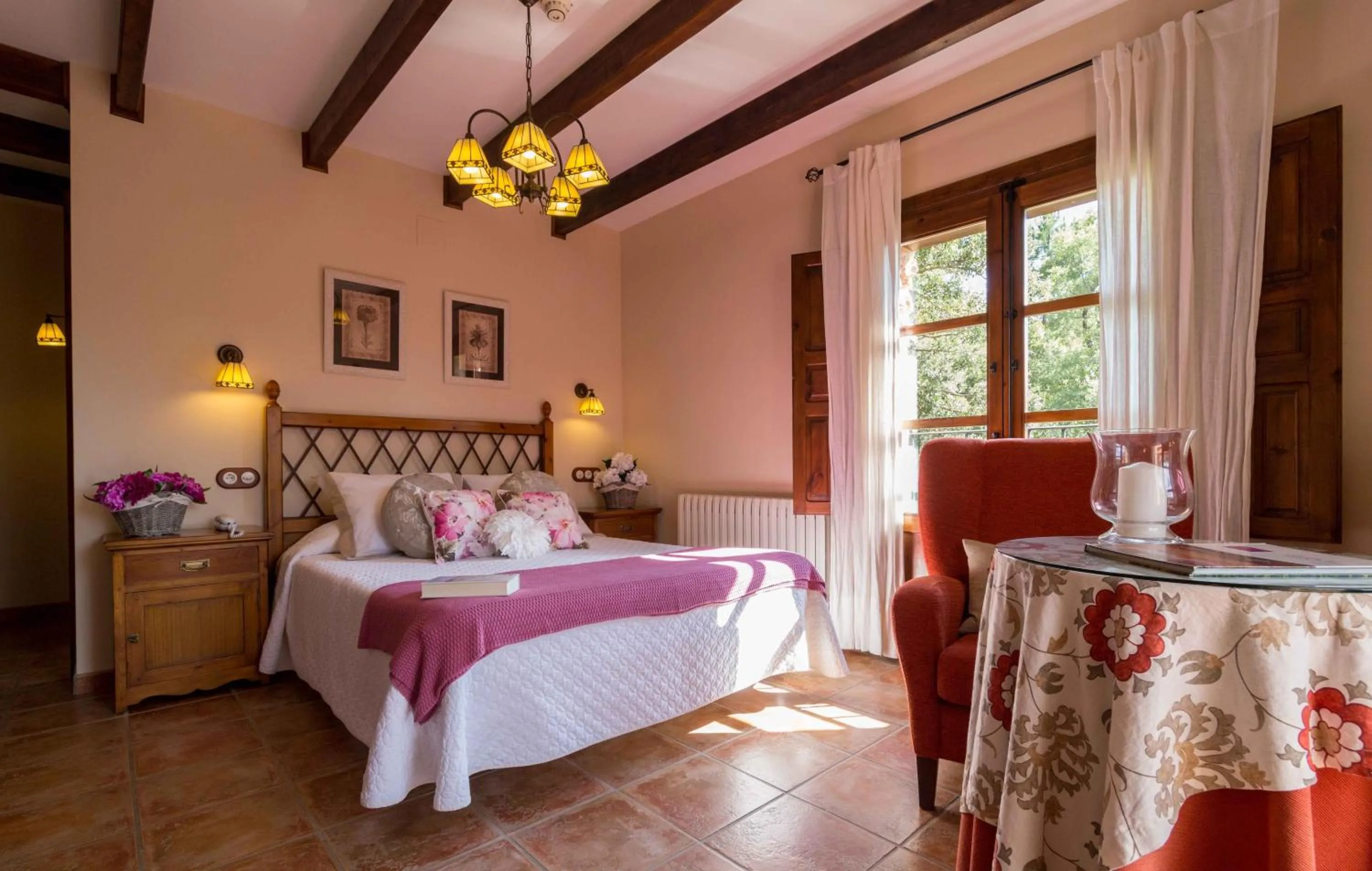 Bedroom, Bed in Hotel de Montaña Cueva Ahumada