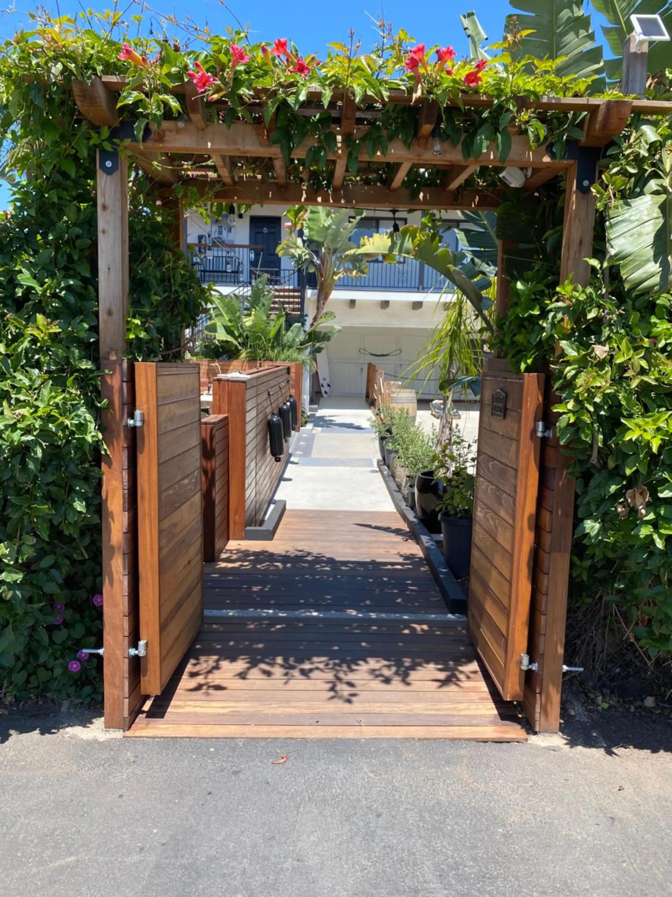 Facade/entrance in Haley Hotel