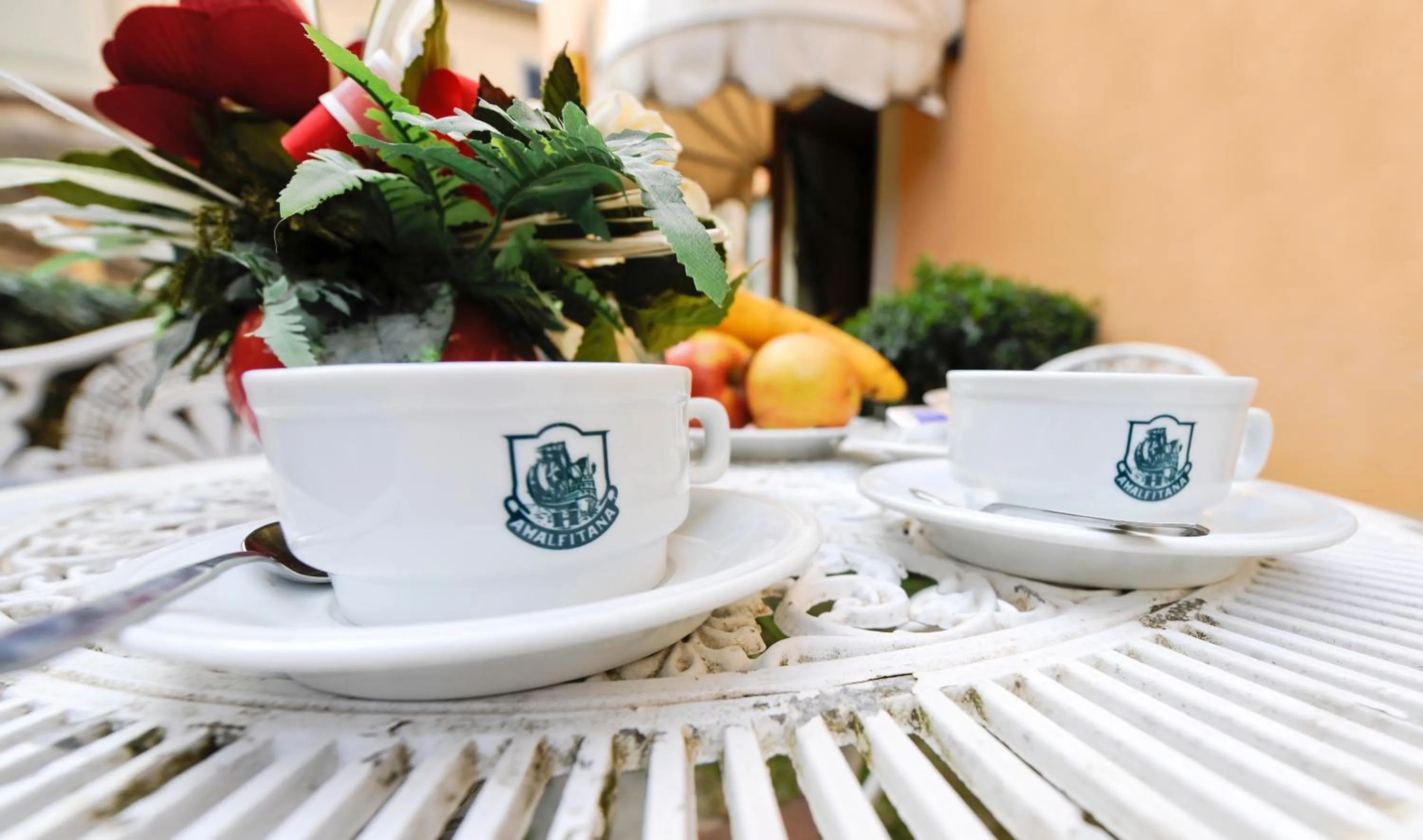 Food and drinks in Hotel Amalfitana