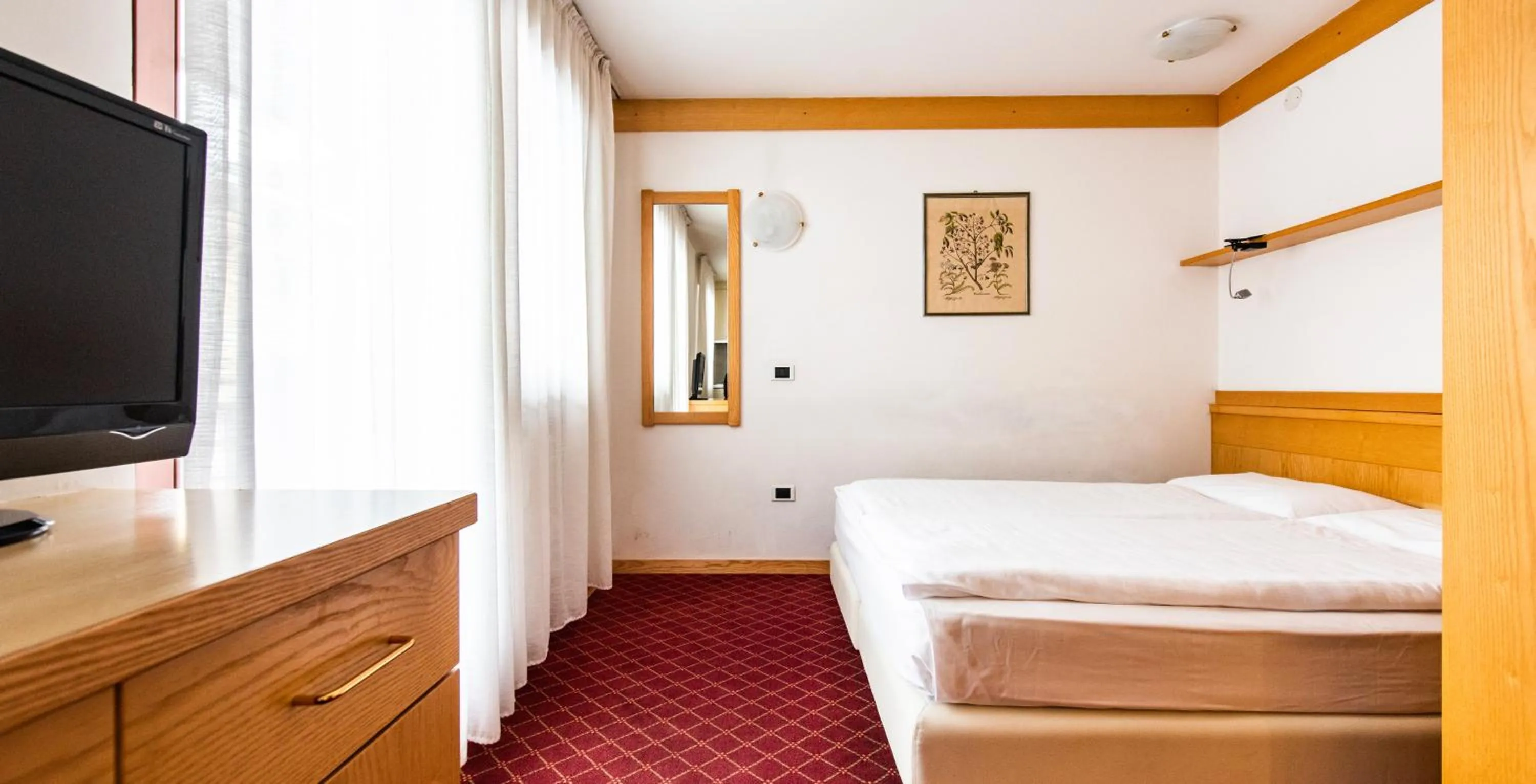 Bed in Residence Contrin