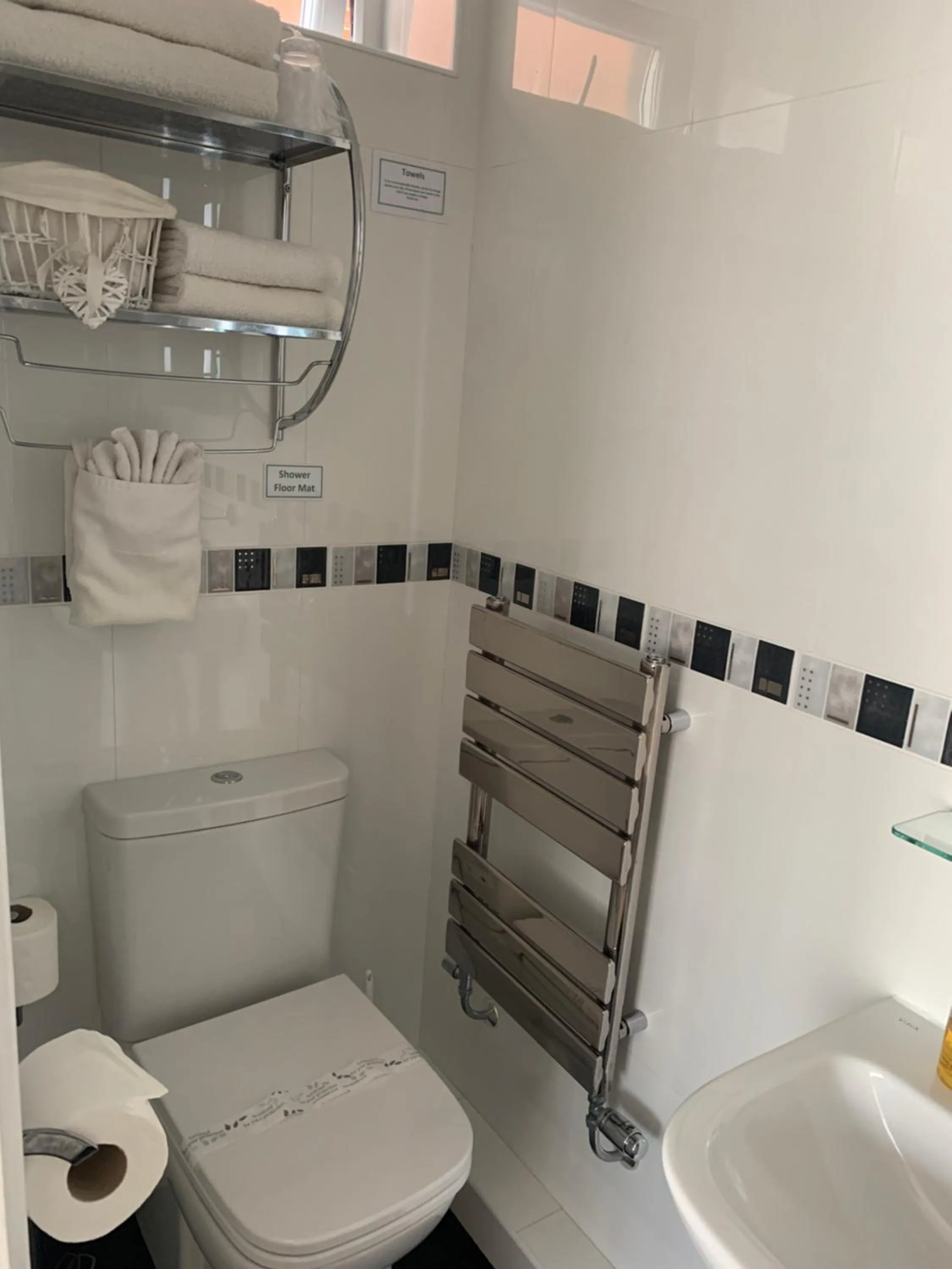 Toilet in Avonpark House