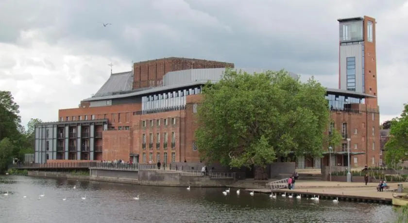 Area and facilities in Avonpark House