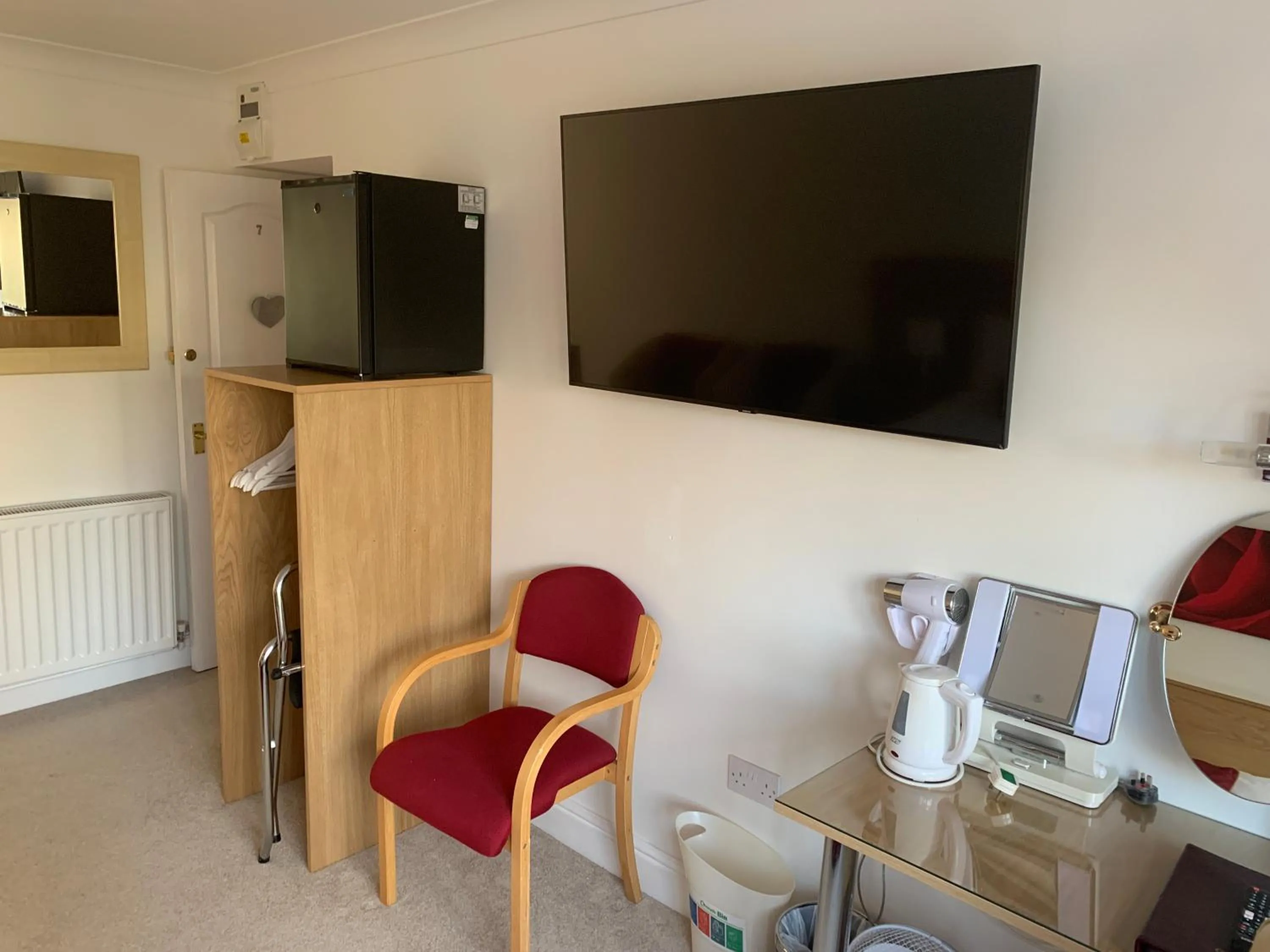TV and multimedia in Avonpark House