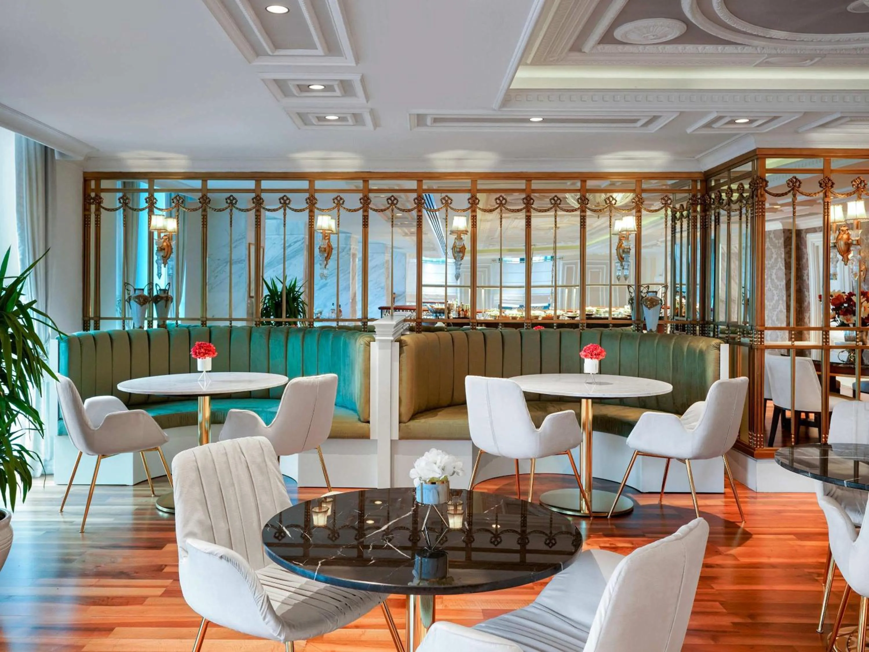 Restaurant/places to eat in Rixos Pera Istanbul