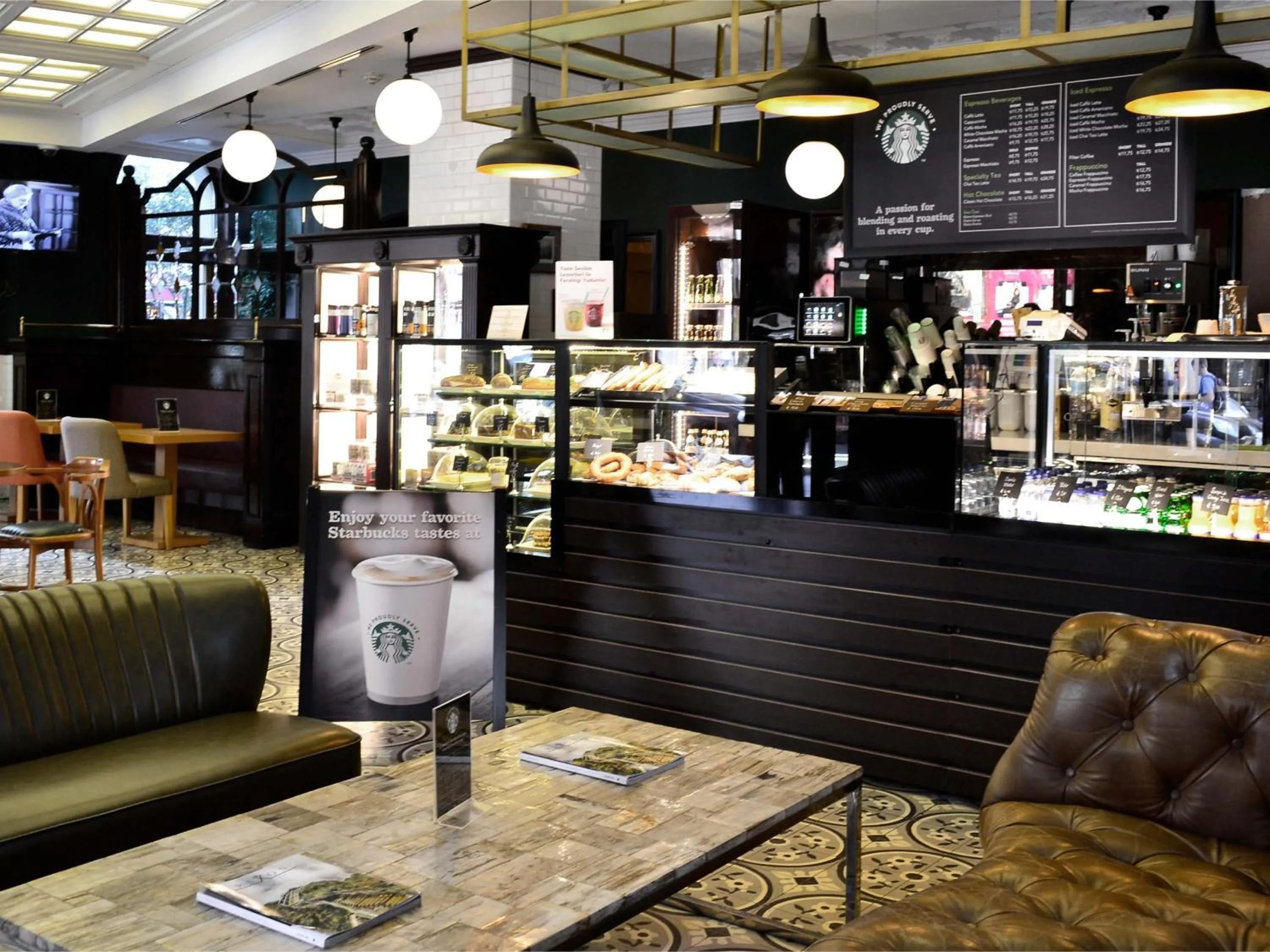 Lounge or bar in Rixos Pera Istanbul