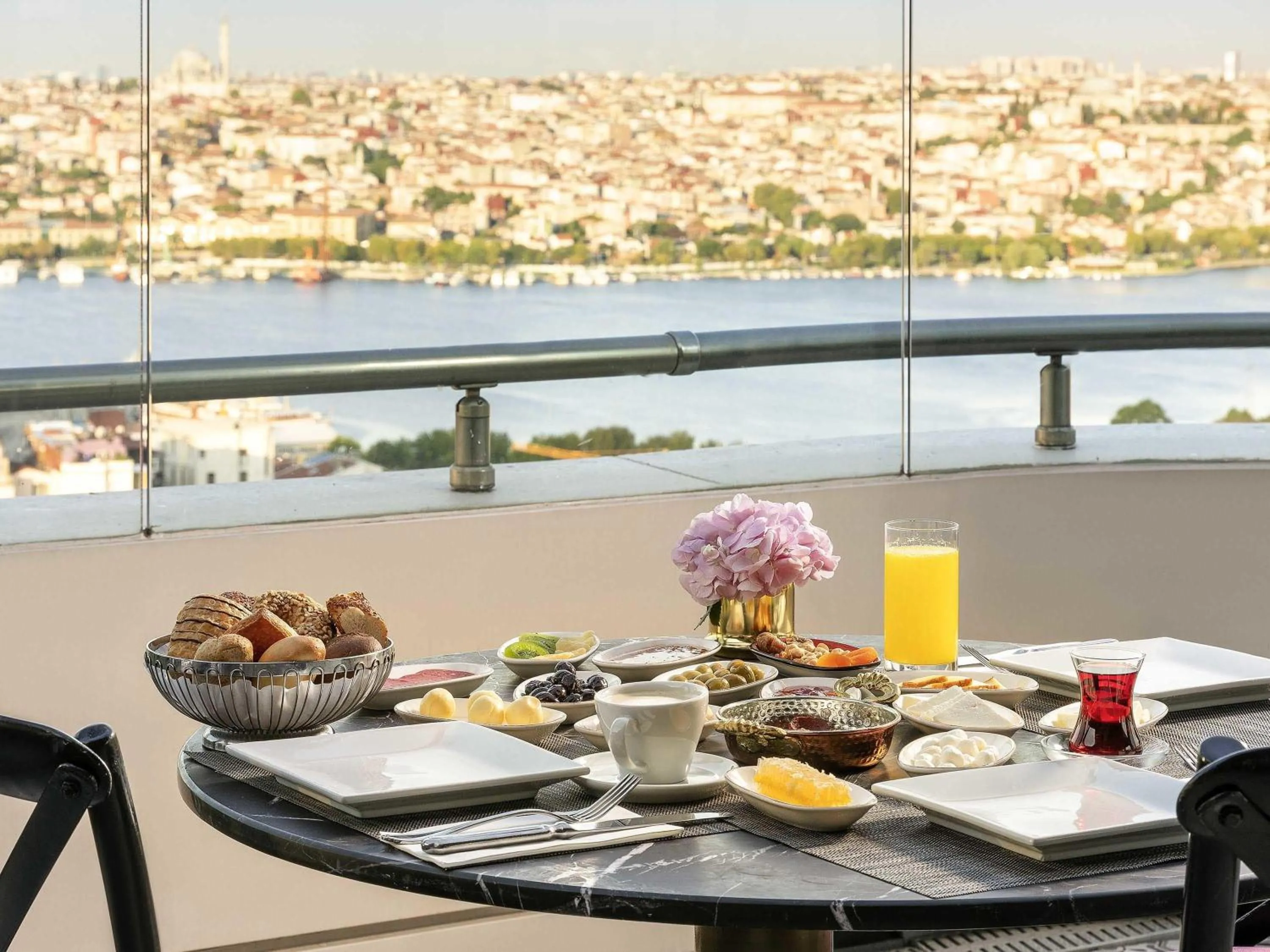 Breakfast in Rixos Pera Istanbul