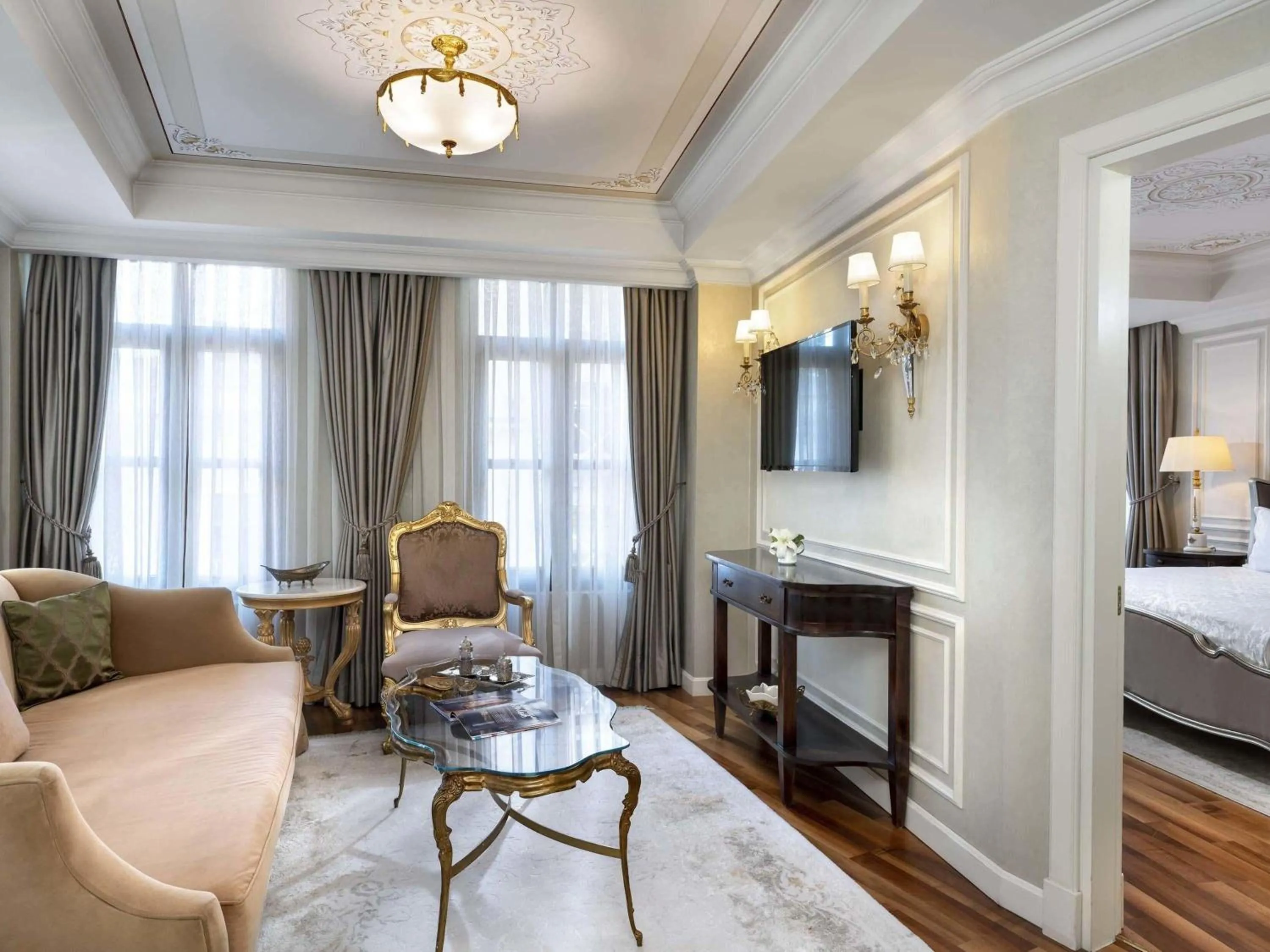 Bedroom, Bed in Rixos Pera Istanbul