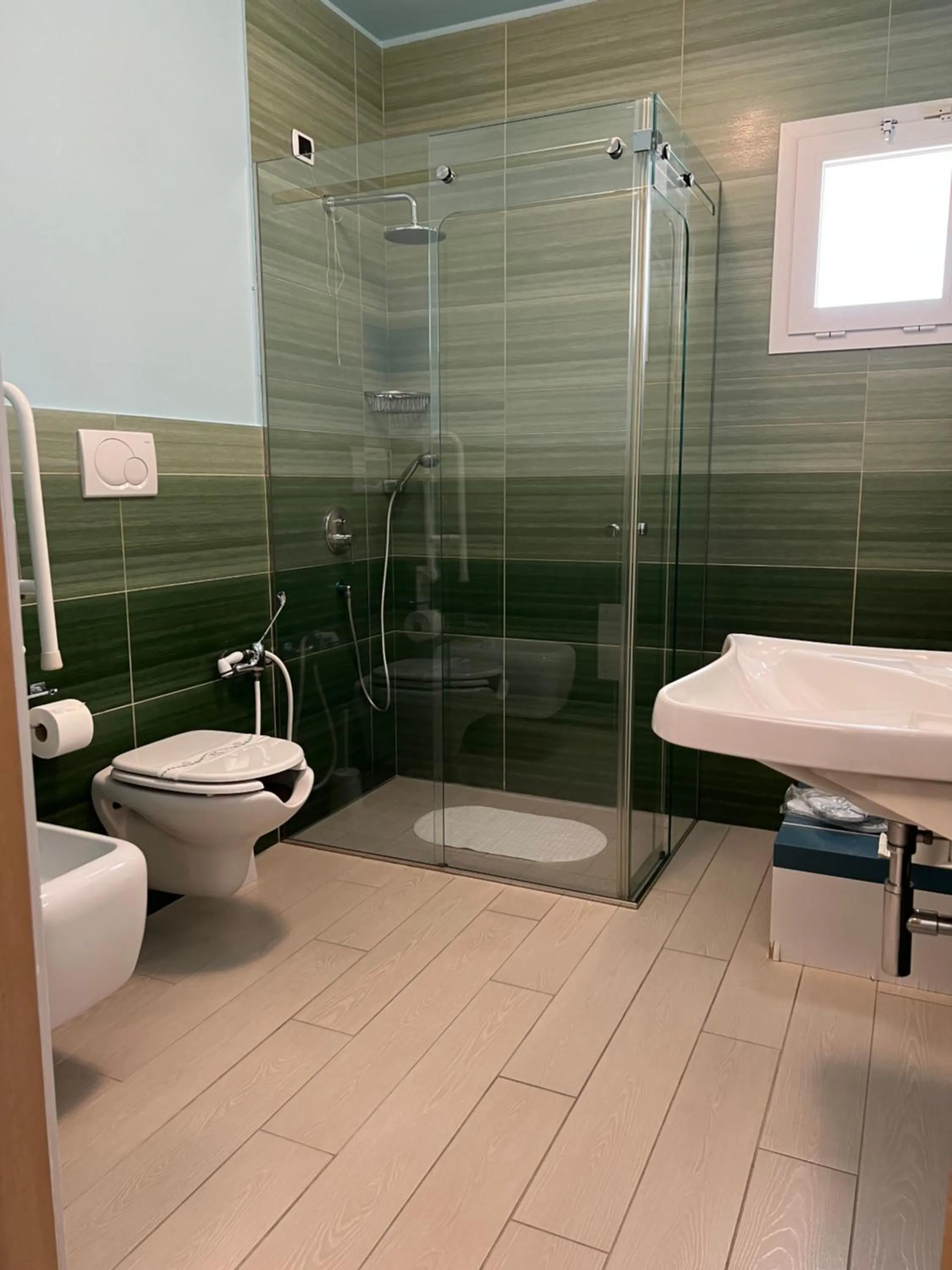 Shower in Tabù Hotel