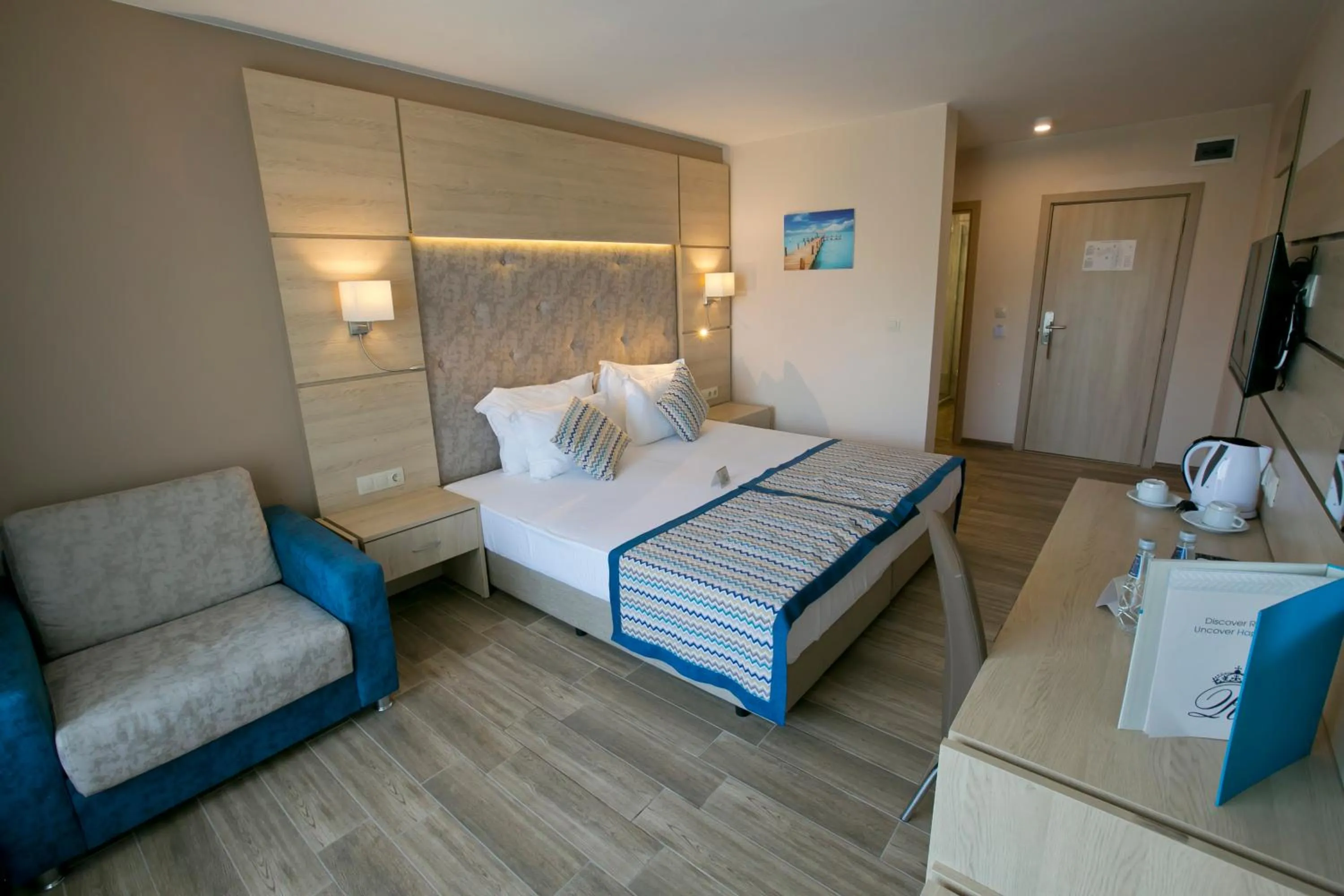 Bedroom, Bed in Royal Bay Resort & Aqua Park - All Inclusive and Free beach accsess