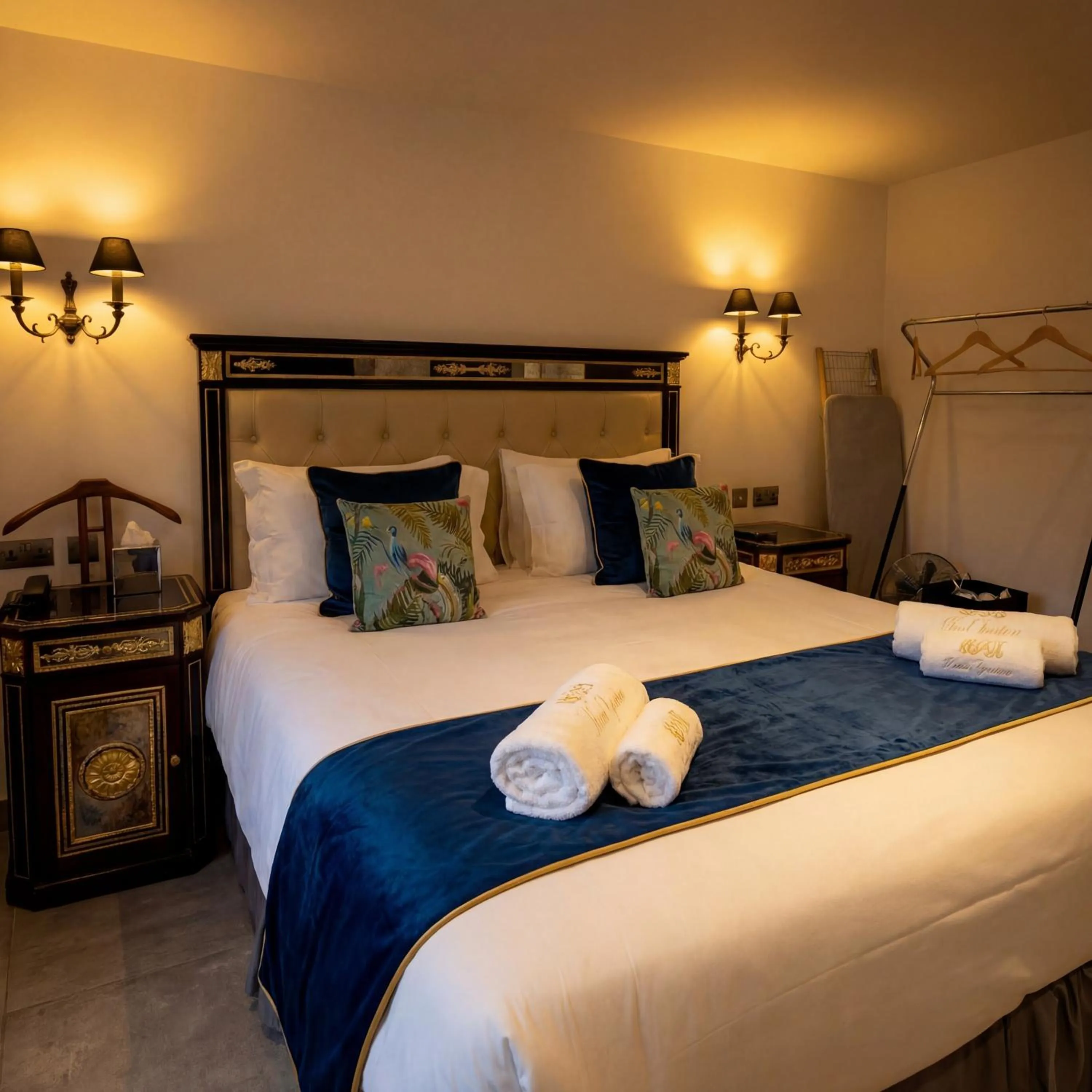 Bed in Weston Manor Hotel