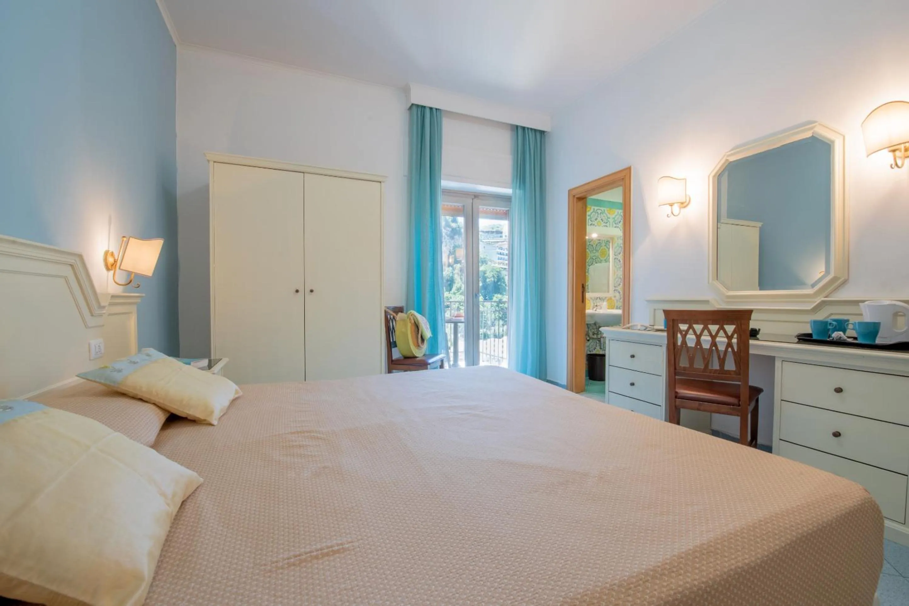 Bed in Hotel Ascot Sorrento